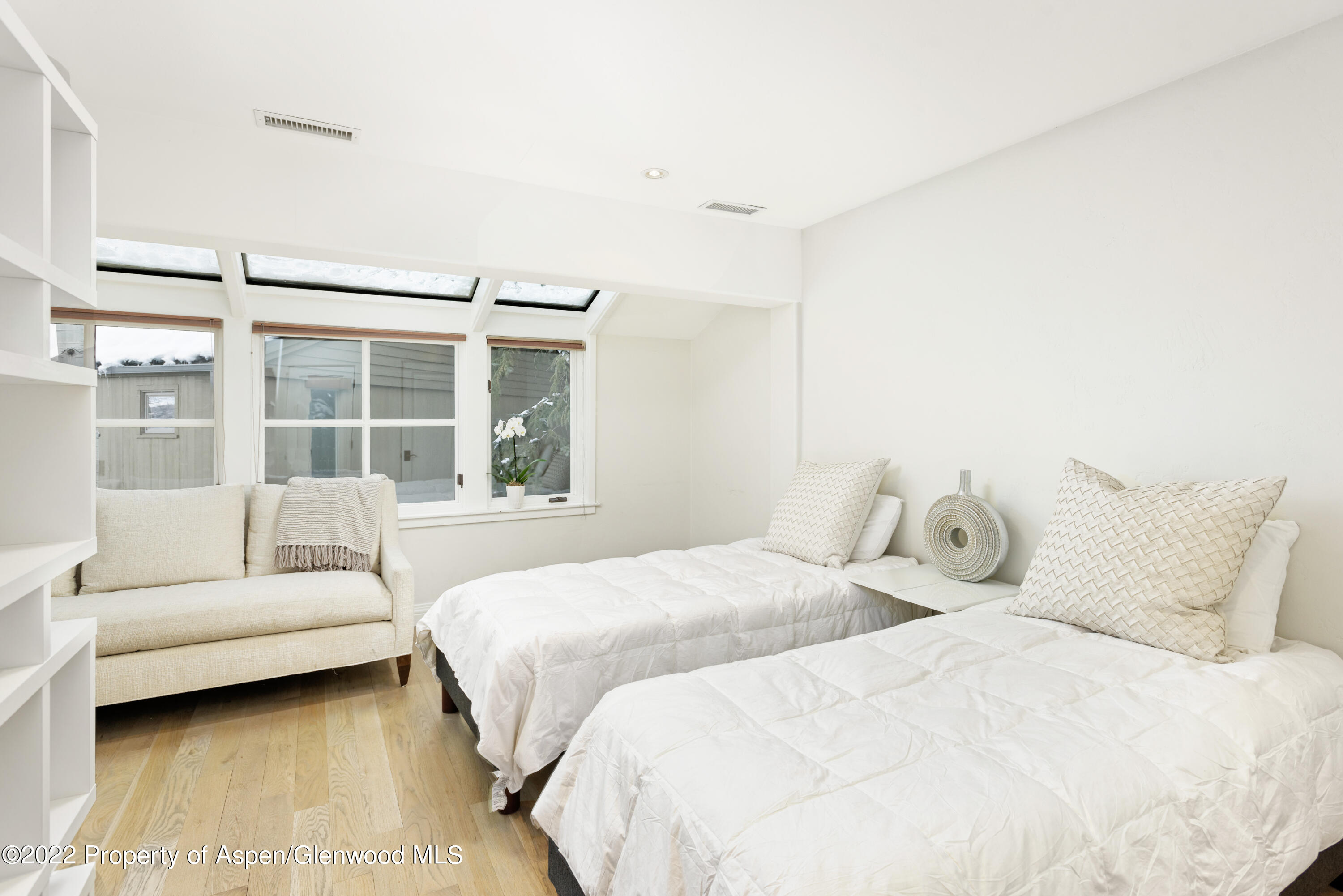 100 N 8th Street 20