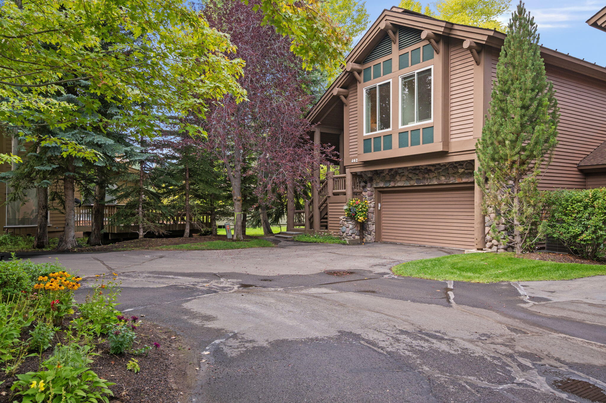4627 Arrowwood Condo Dr