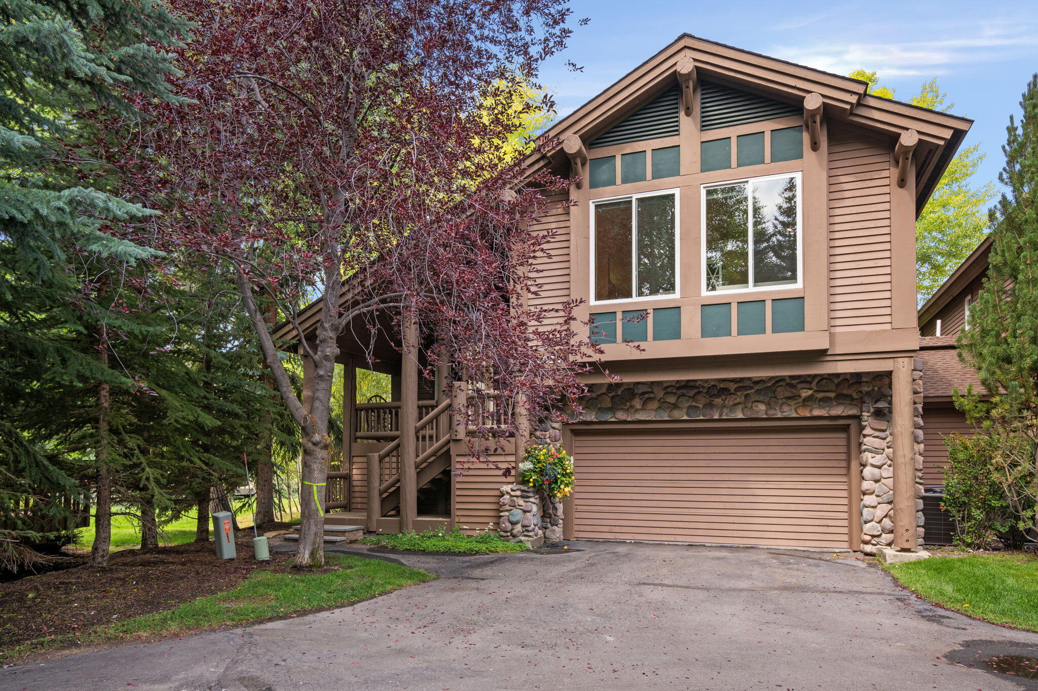 4627 Arrowwood Condo Dr