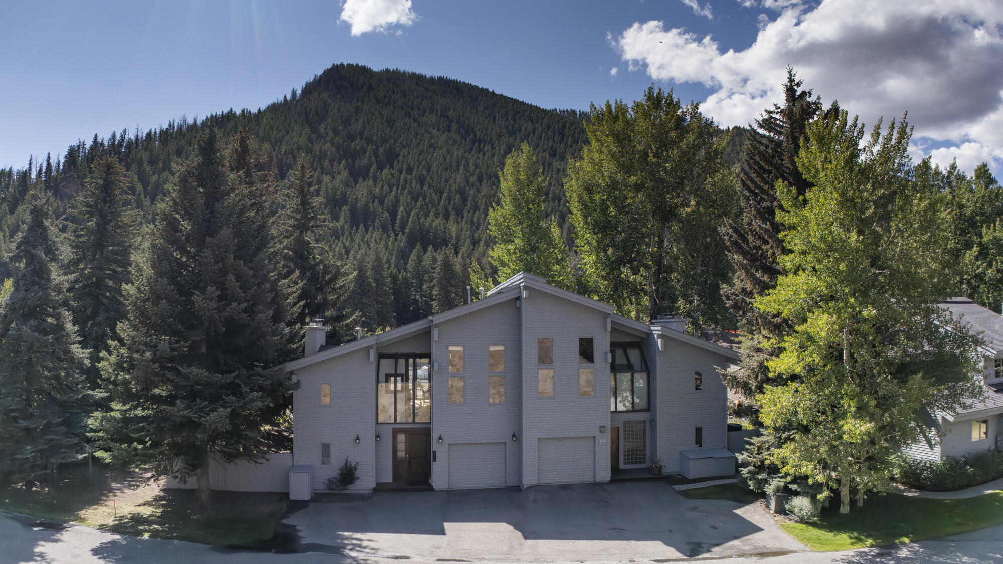 215 Bald Mountain Rd, 2