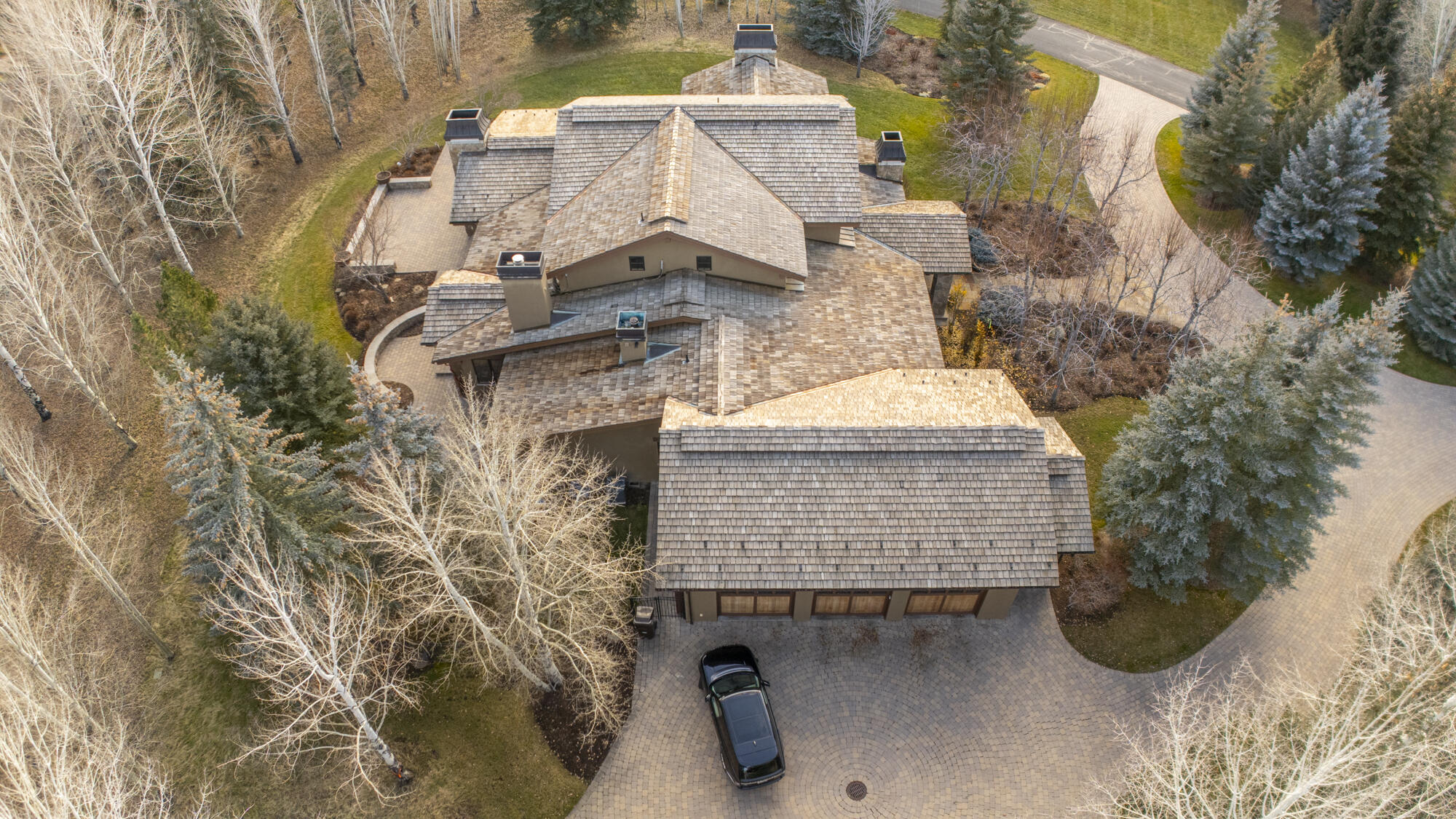 305 S Golden Eagle Dr