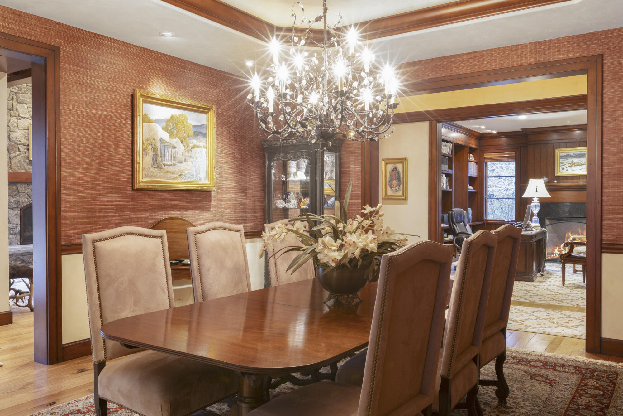 305 S Golden Eagle Dr