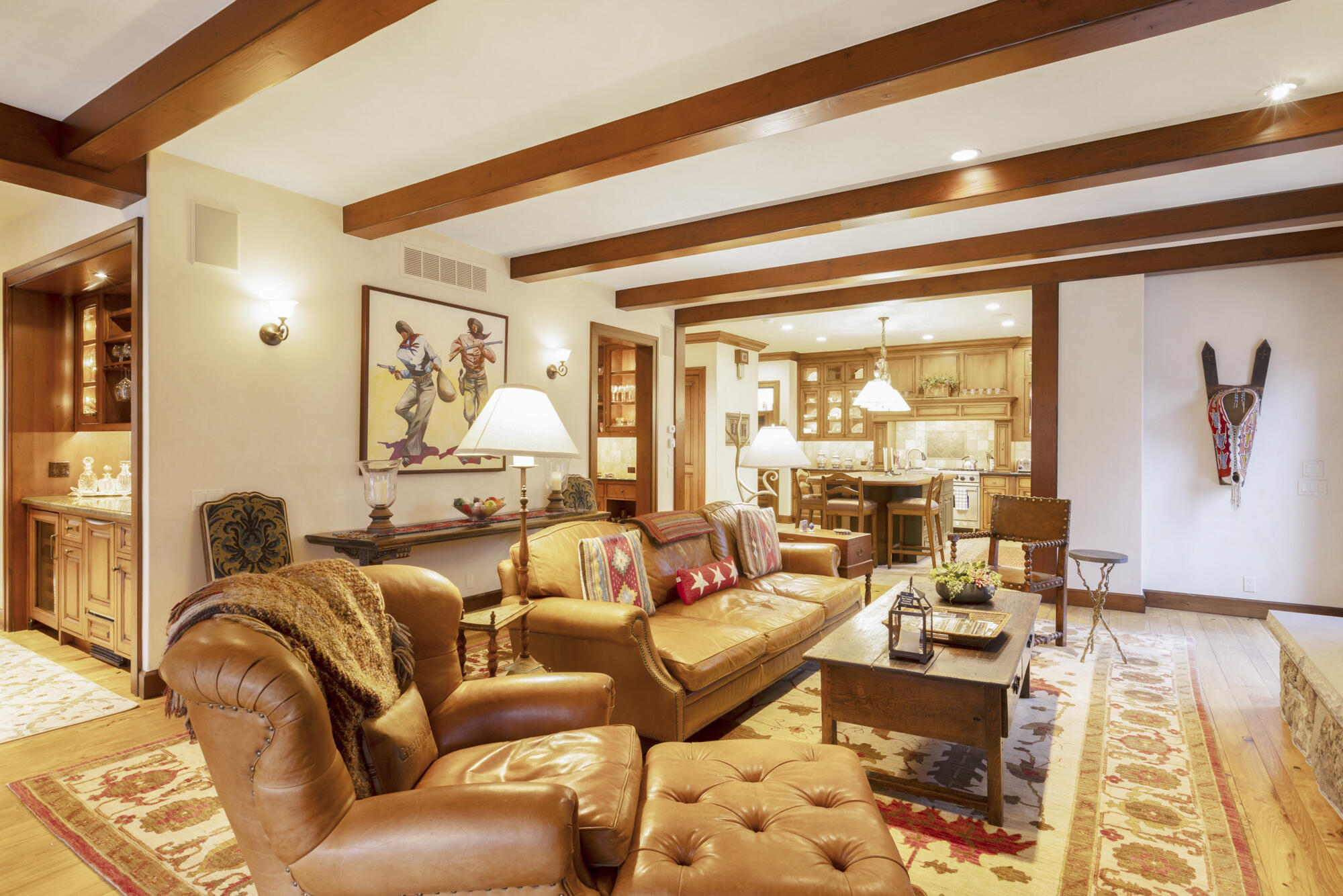 305 S Golden Eagle Dr