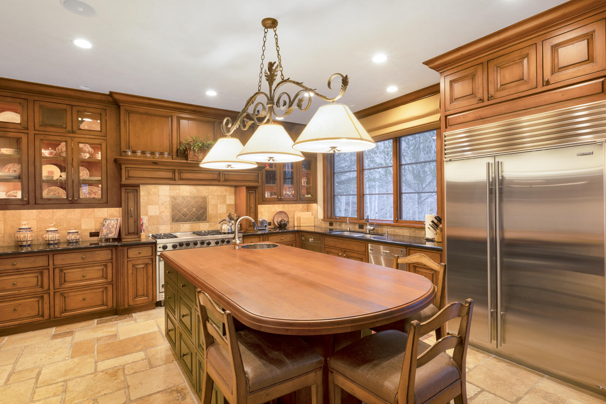 305 S Golden Eagle Dr