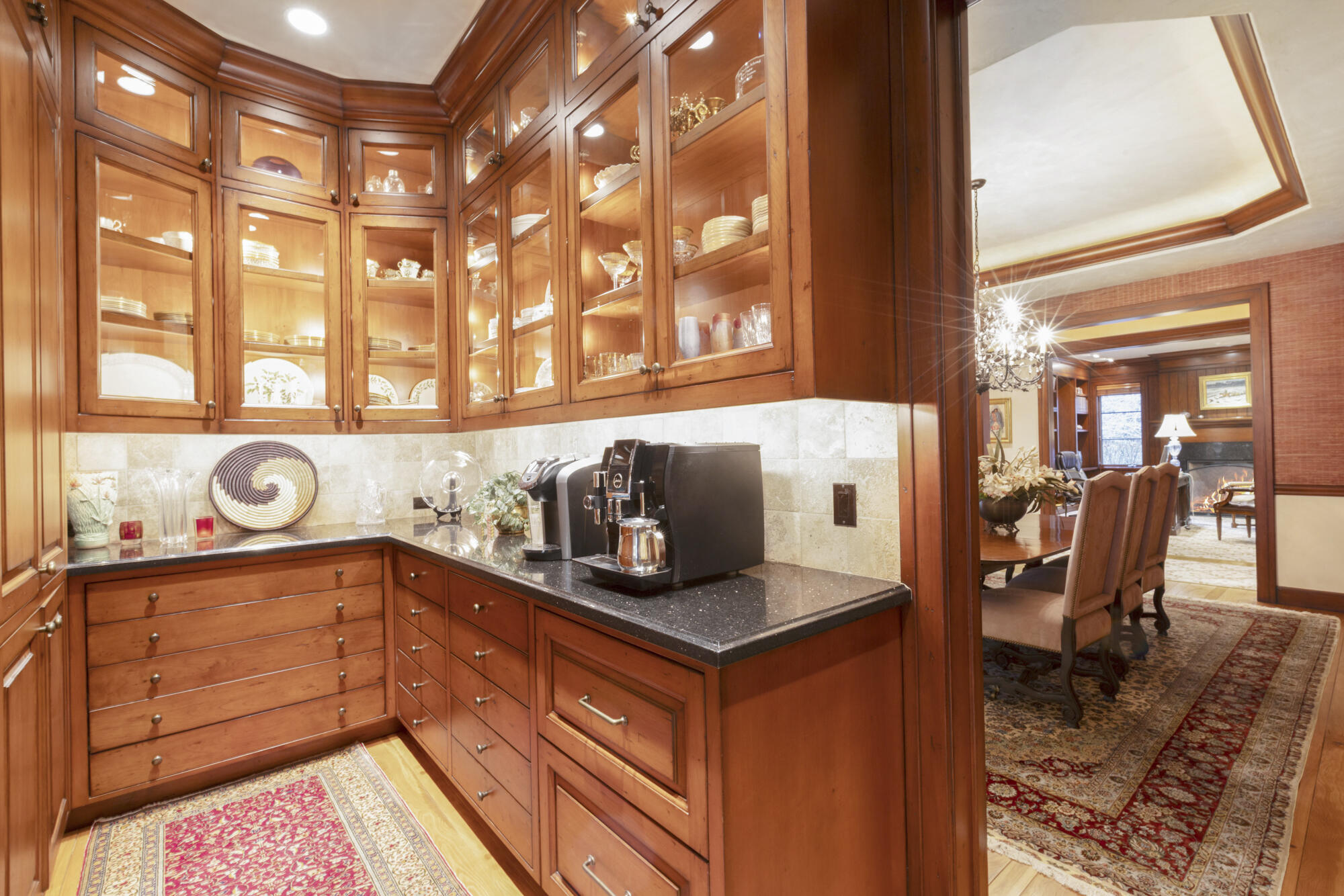 305 S Golden Eagle Dr