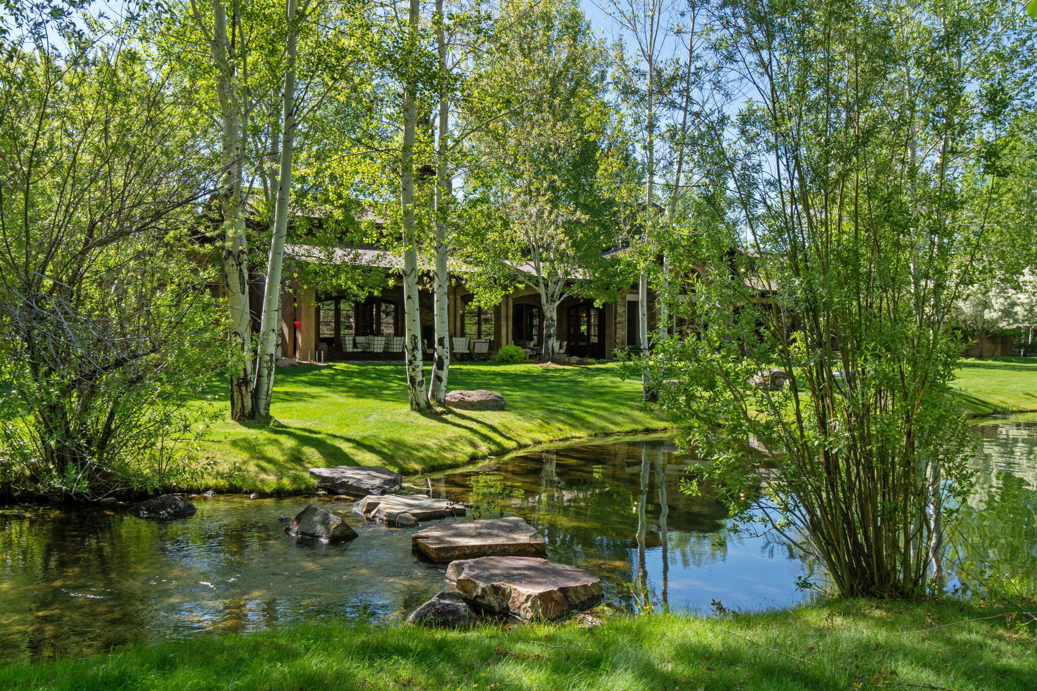 121 Feather Lane