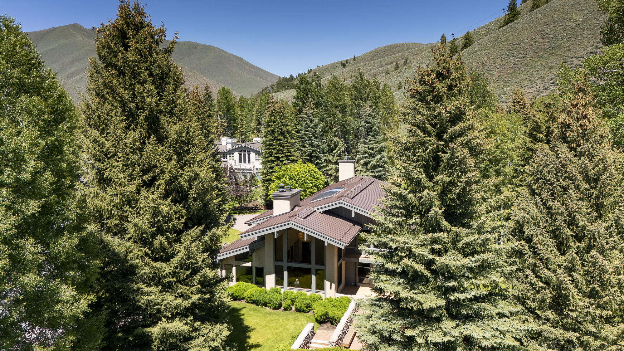512 Fairway Rd