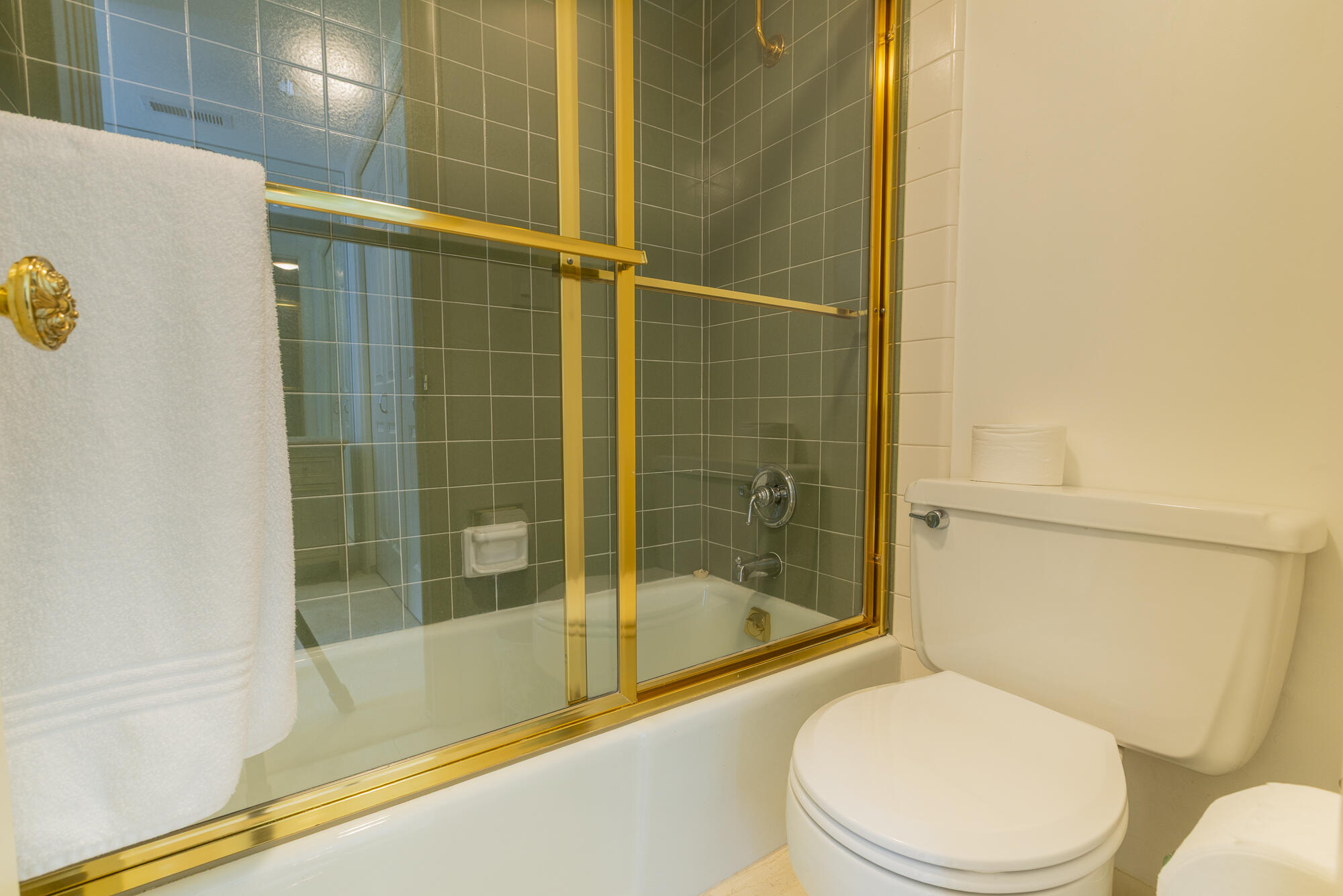 127 Saddle Rd C23