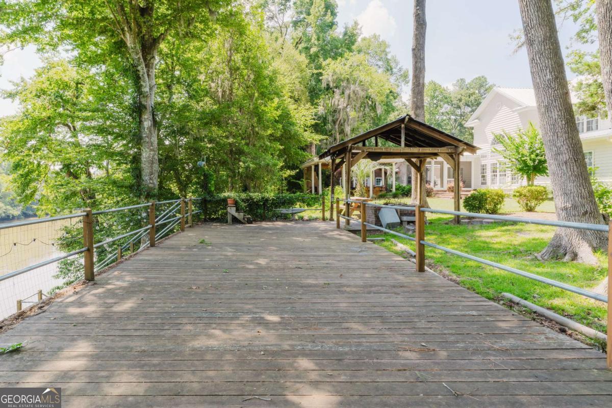 130 Seines Landing Drive