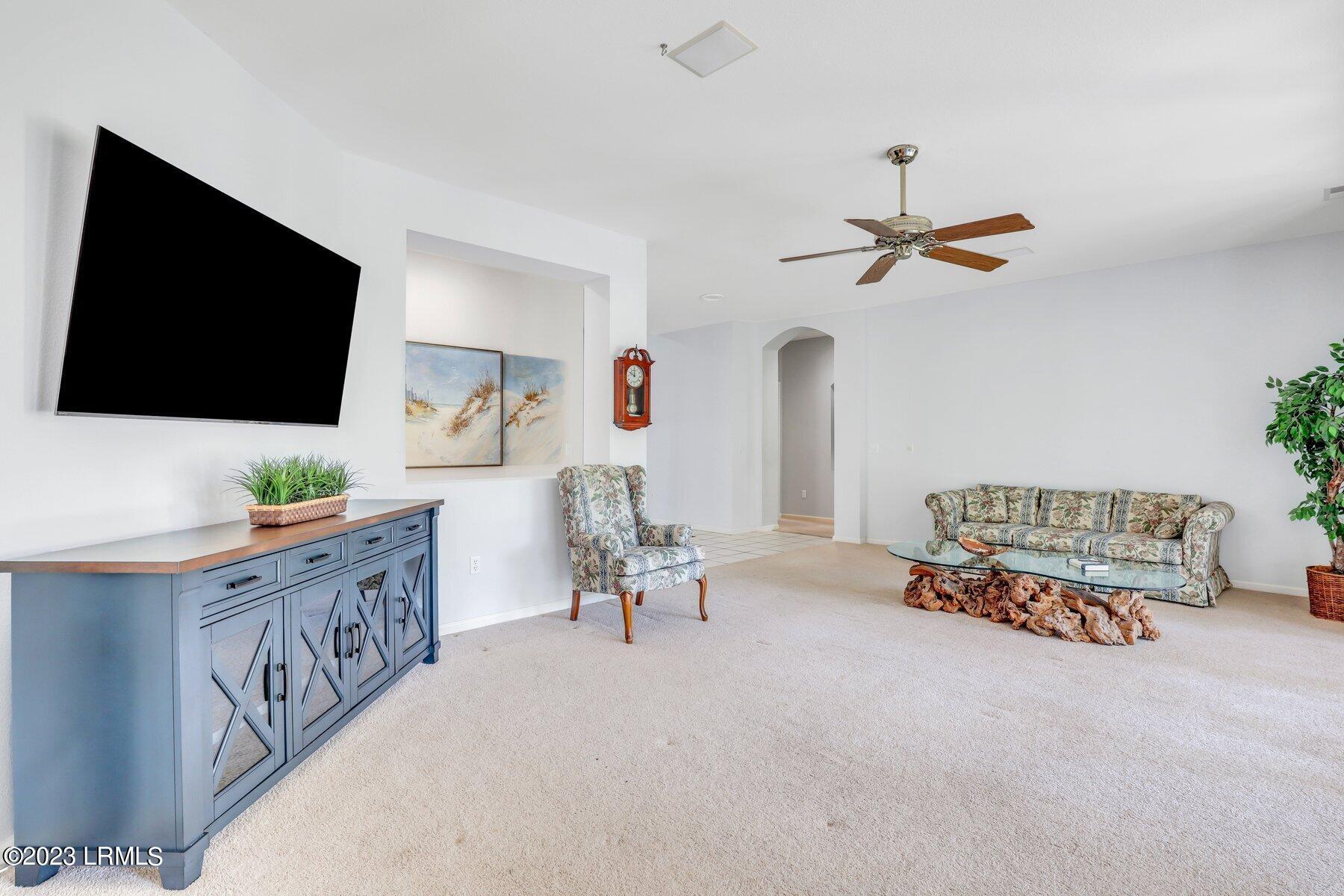 150 Colonel Thomas Heyward Road