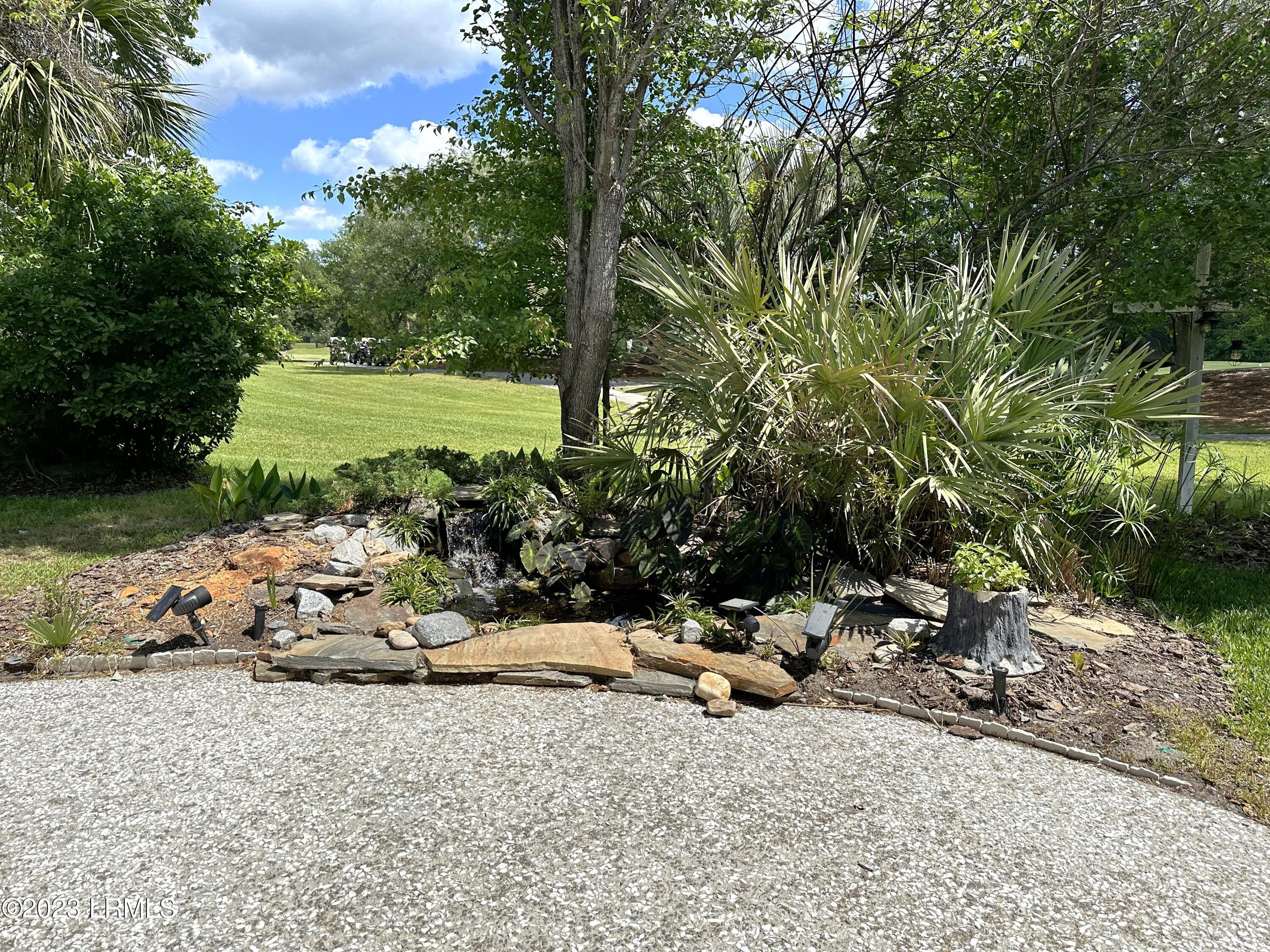 150 Colonel Thomas Heyward Road