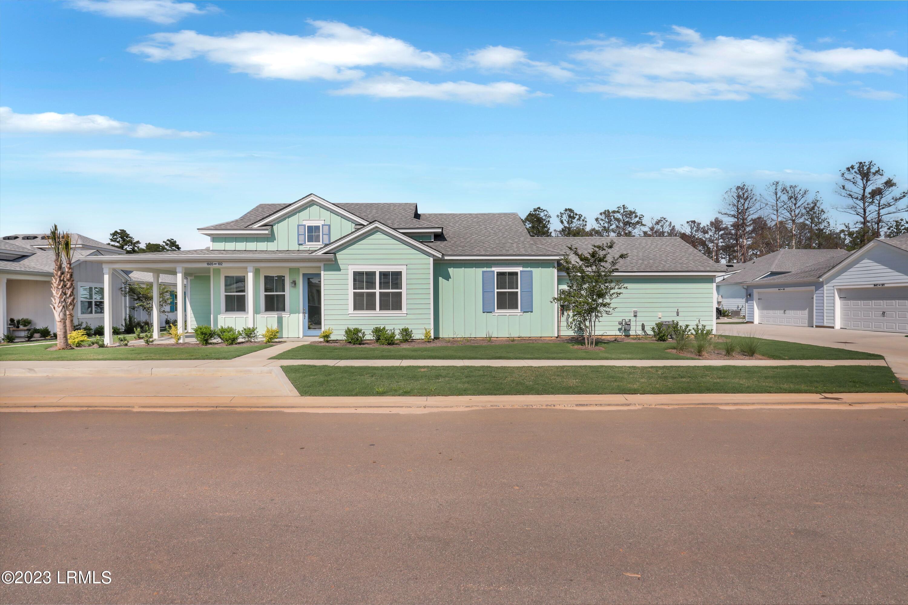 1605 Shoreside Drive, 102