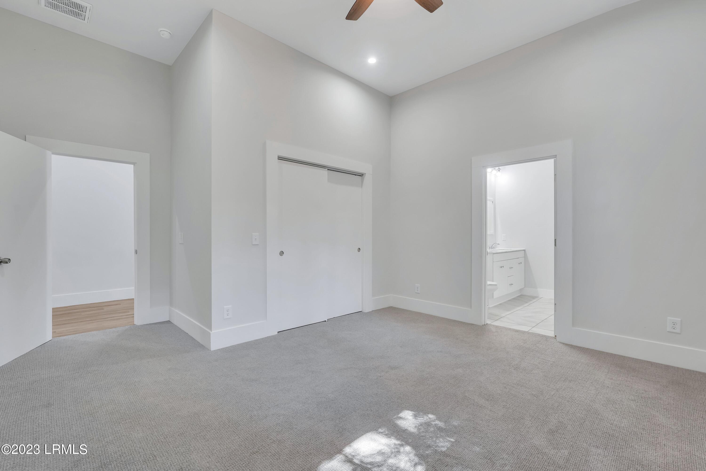 264 W Palmetto Avenue