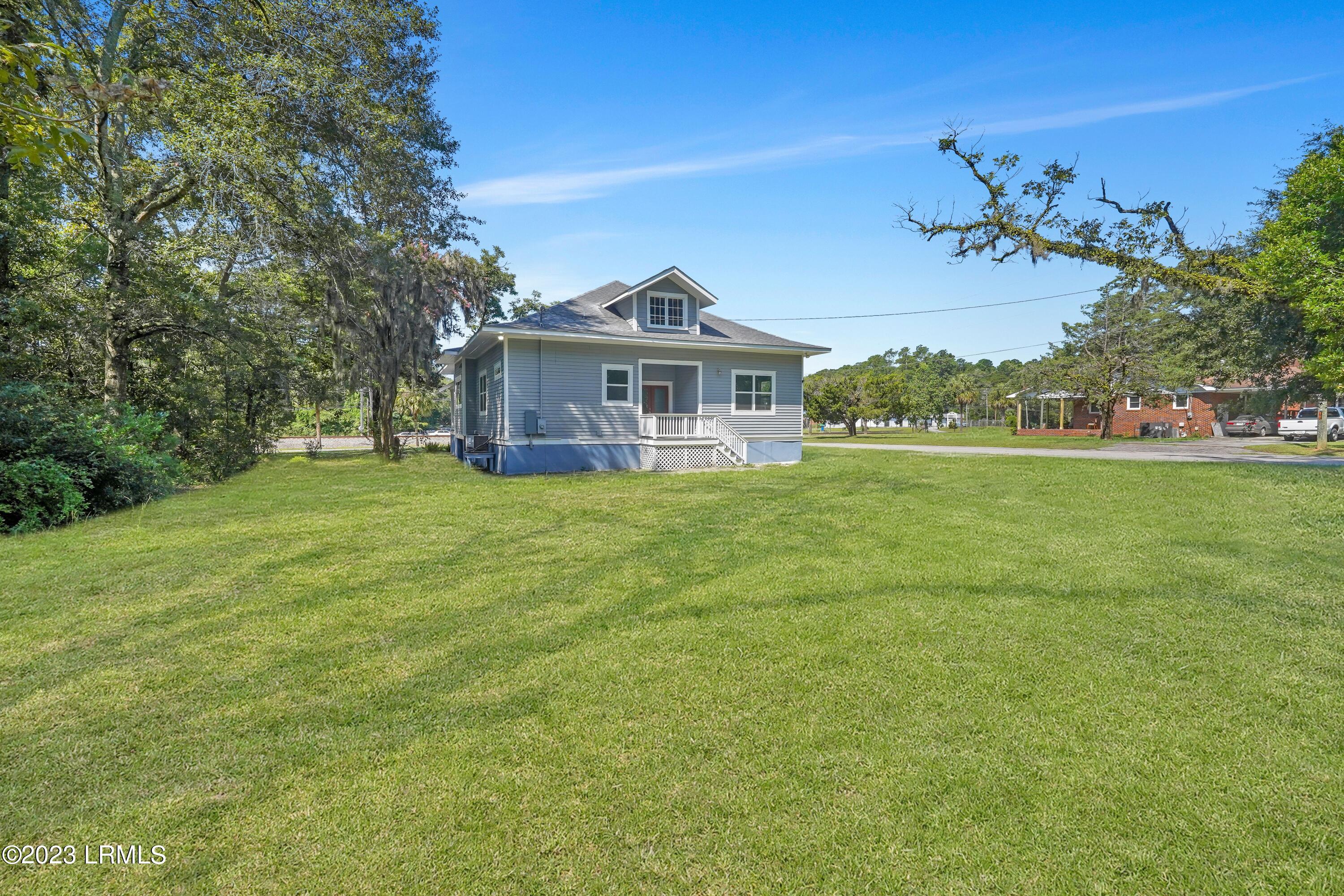 264 W Palmetto Avenue
