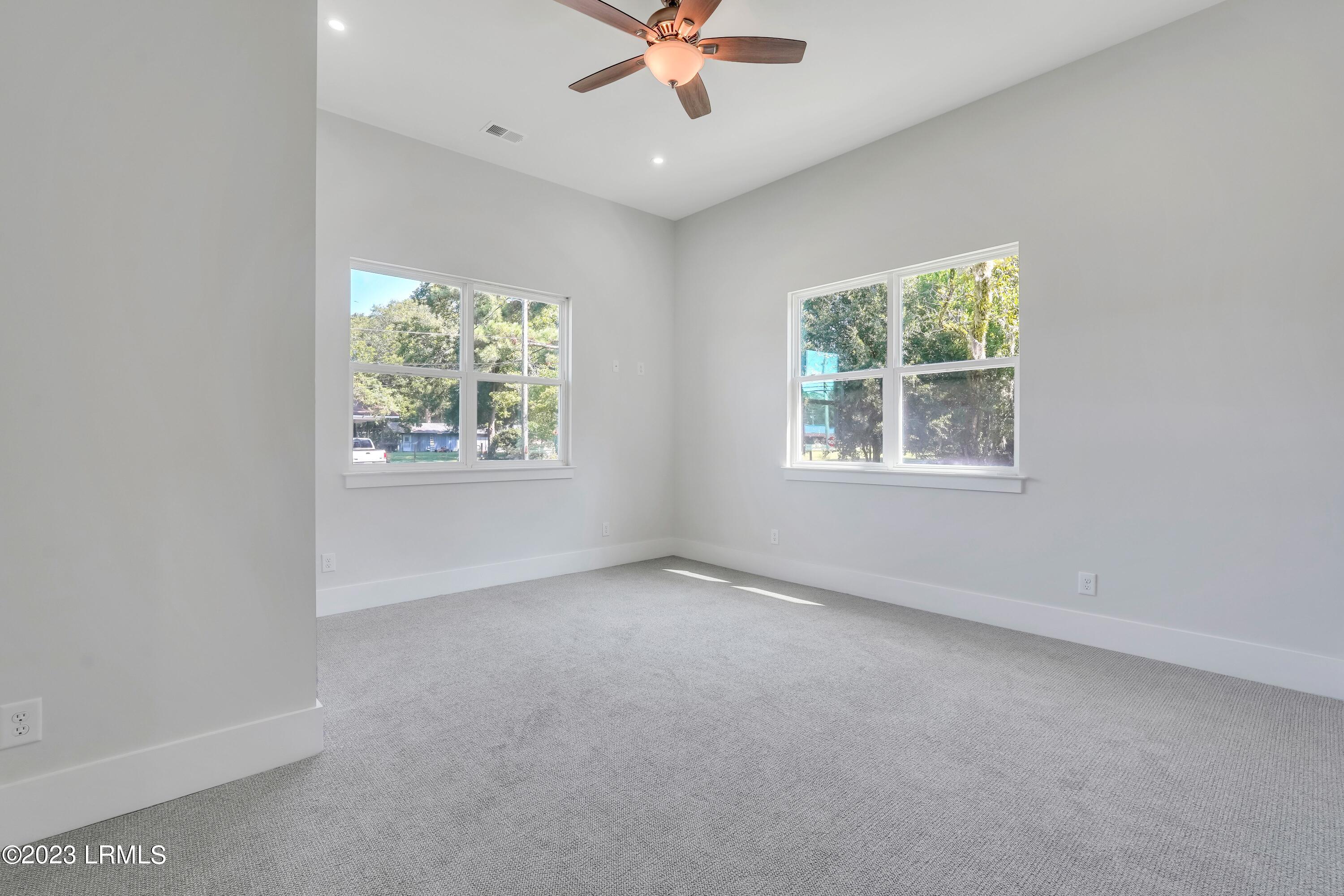 264 W Palmetto Avenue