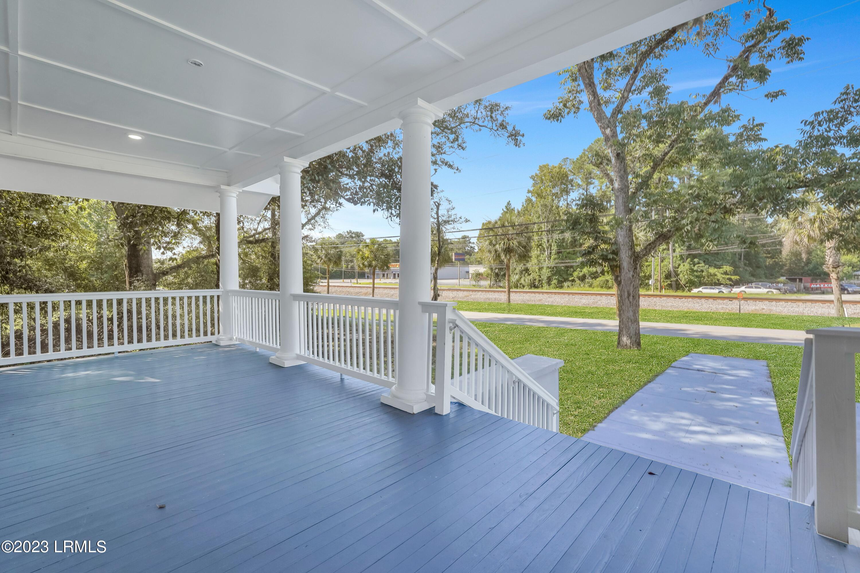 264 W Palmetto Avenue