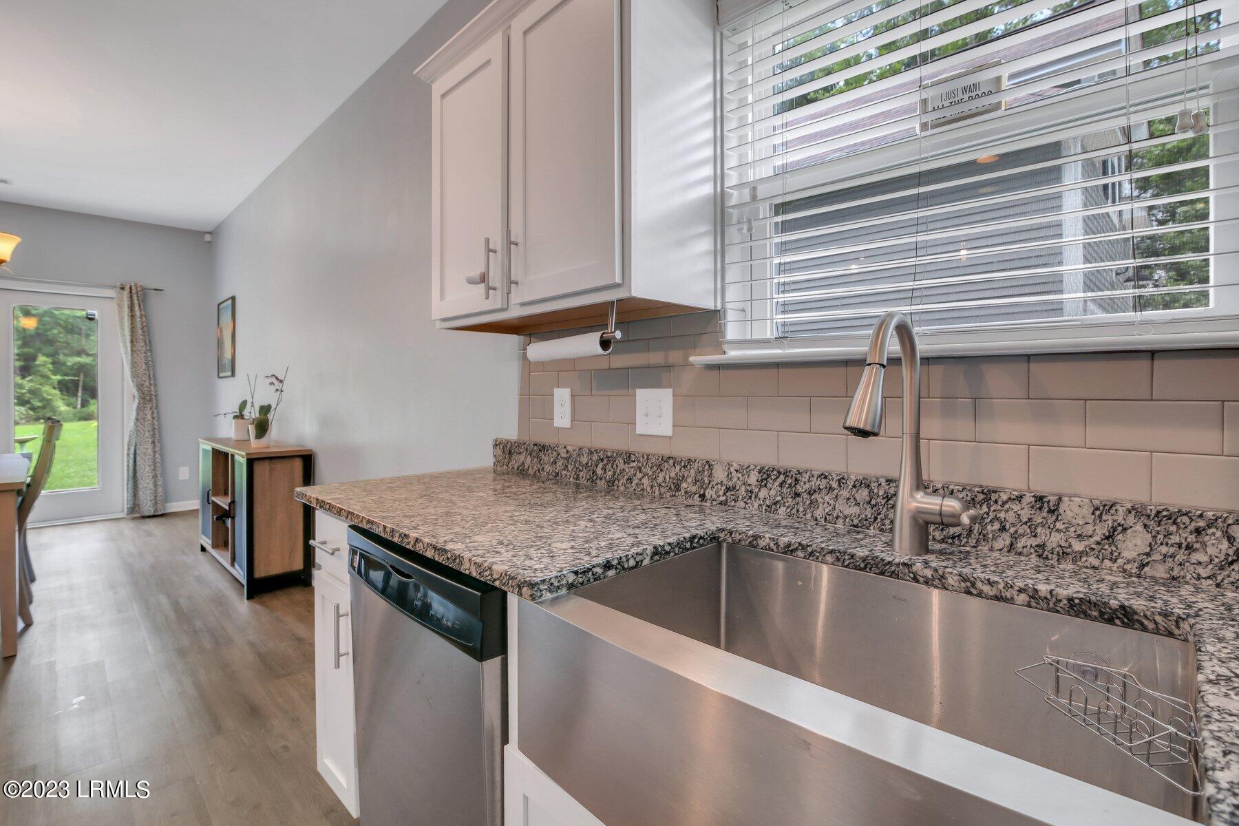 138 Scarlet Oak