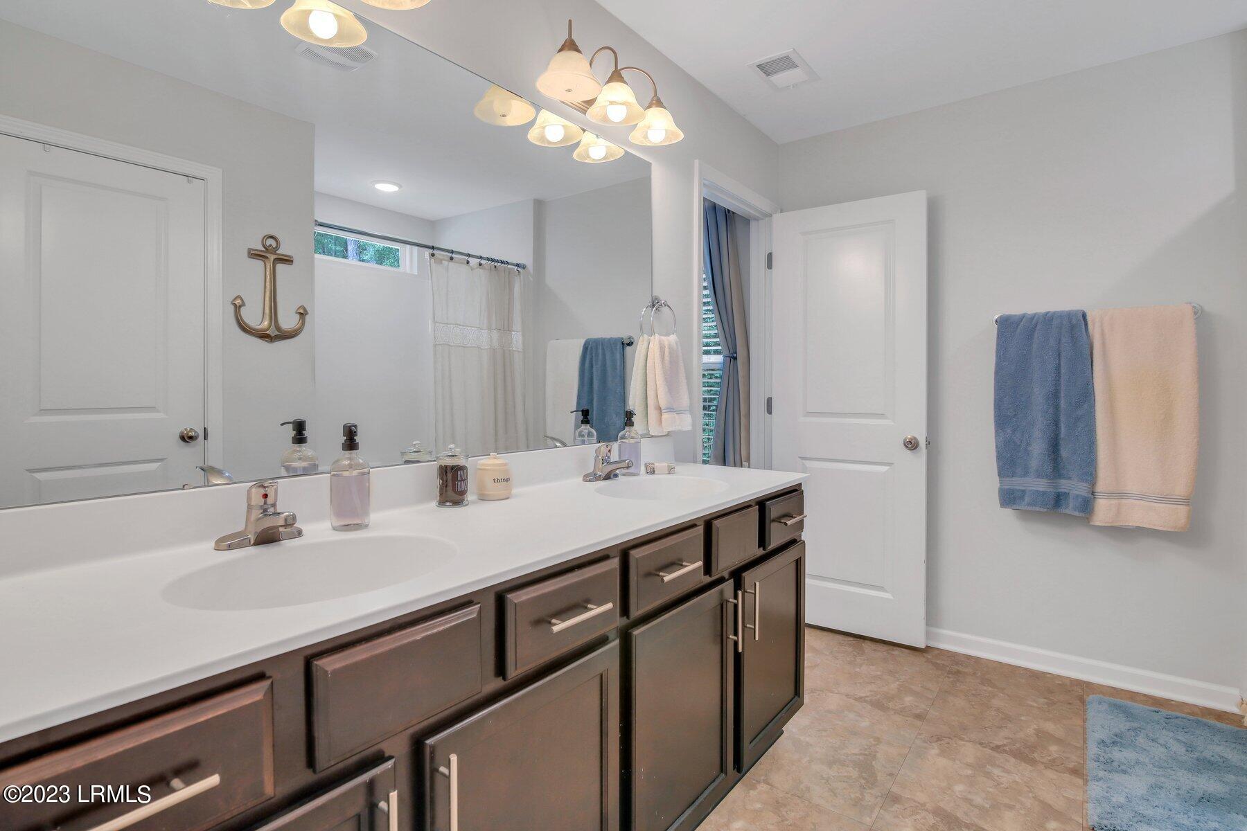138 Scarlet Oak