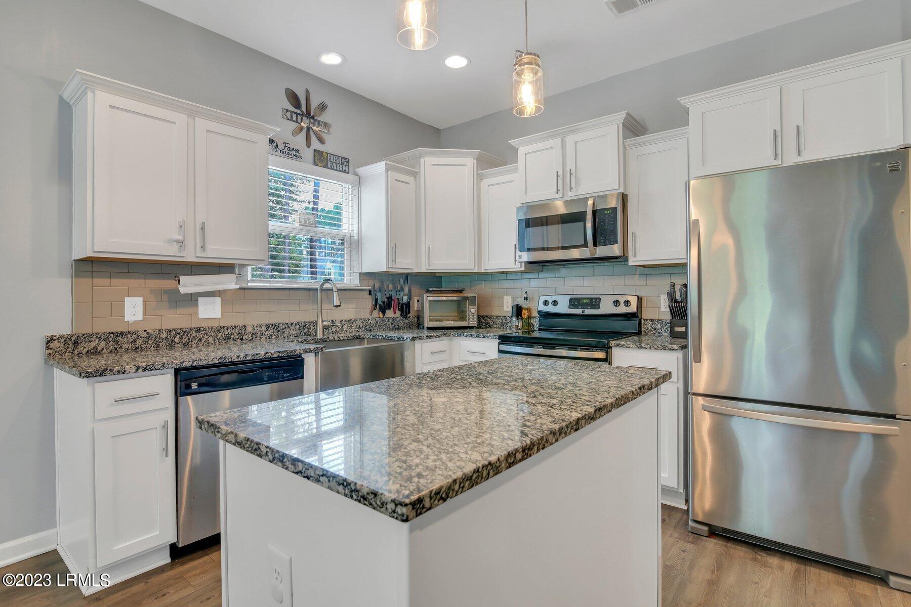 138 Scarlet Oak