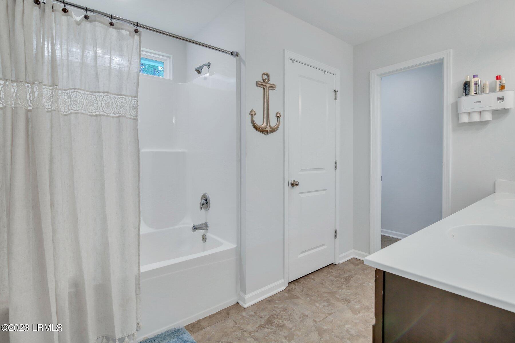 138 Scarlet Oak