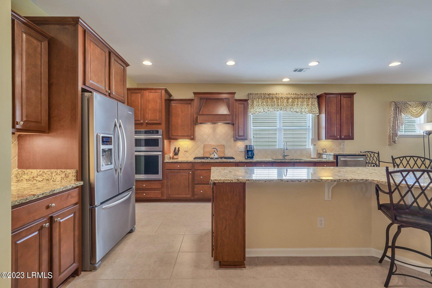 121 Knollwood Court