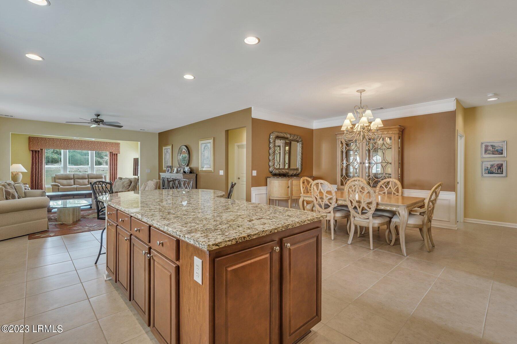 121 Knollwood Court