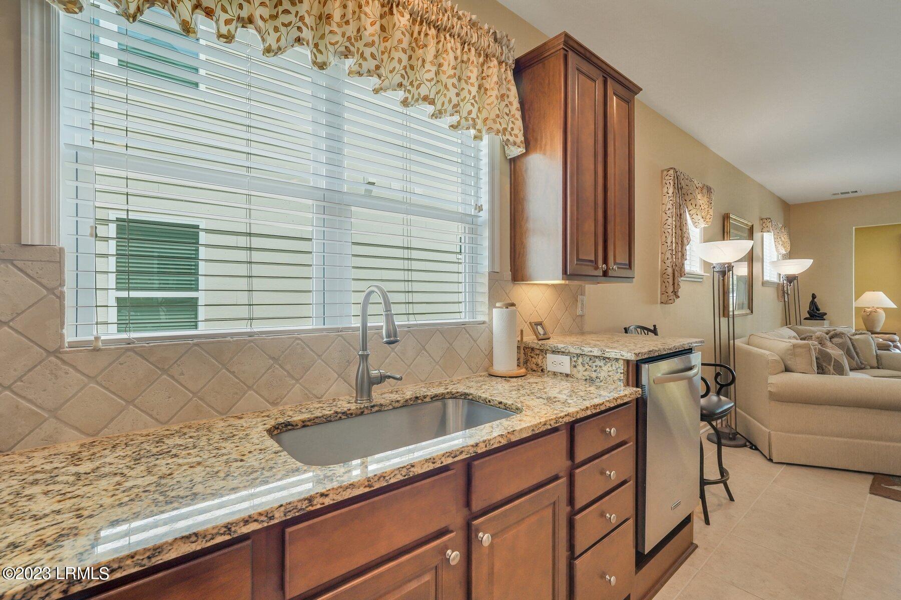 121 Knollwood Court