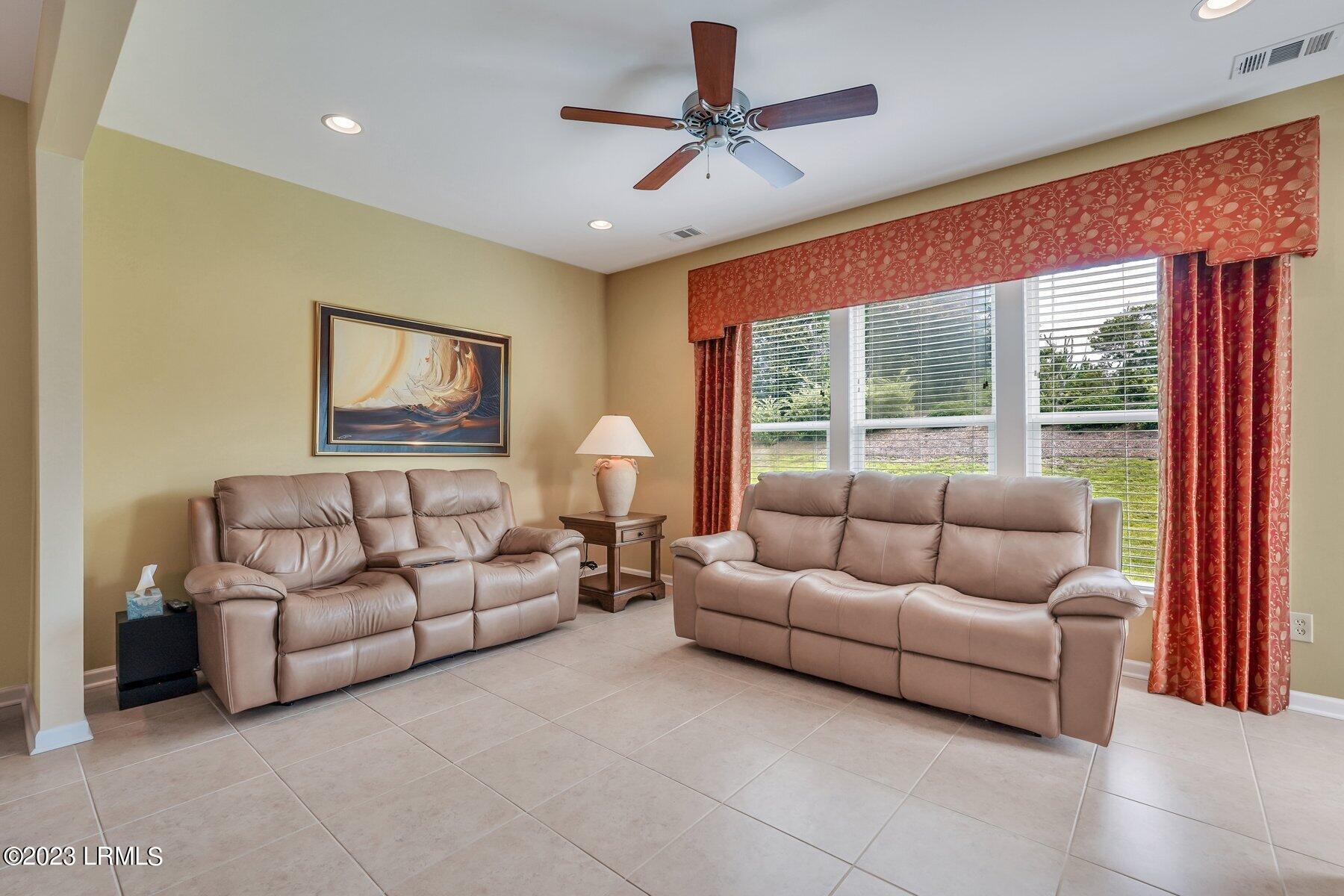 121 Knollwood Court
