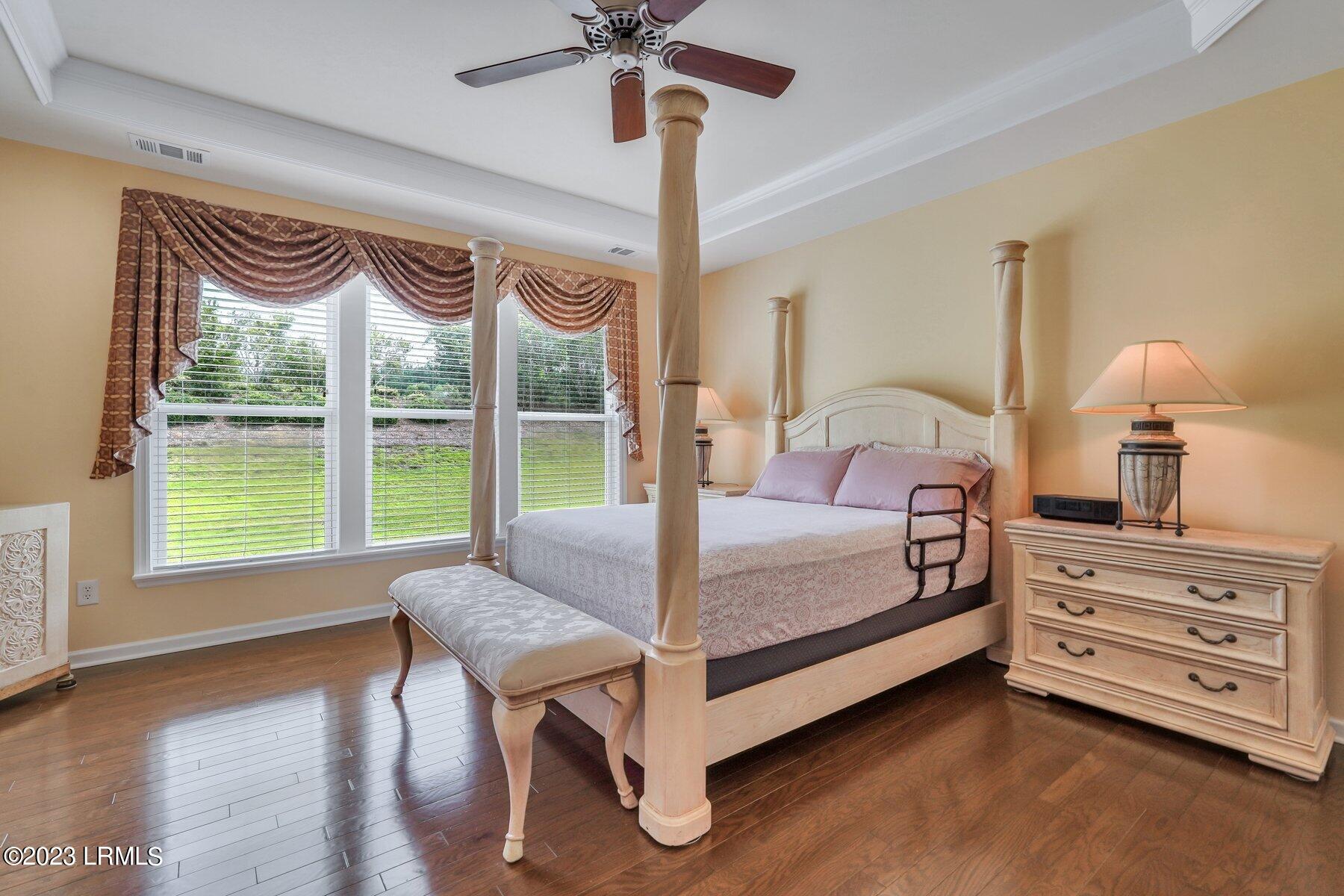121 Knollwood Court