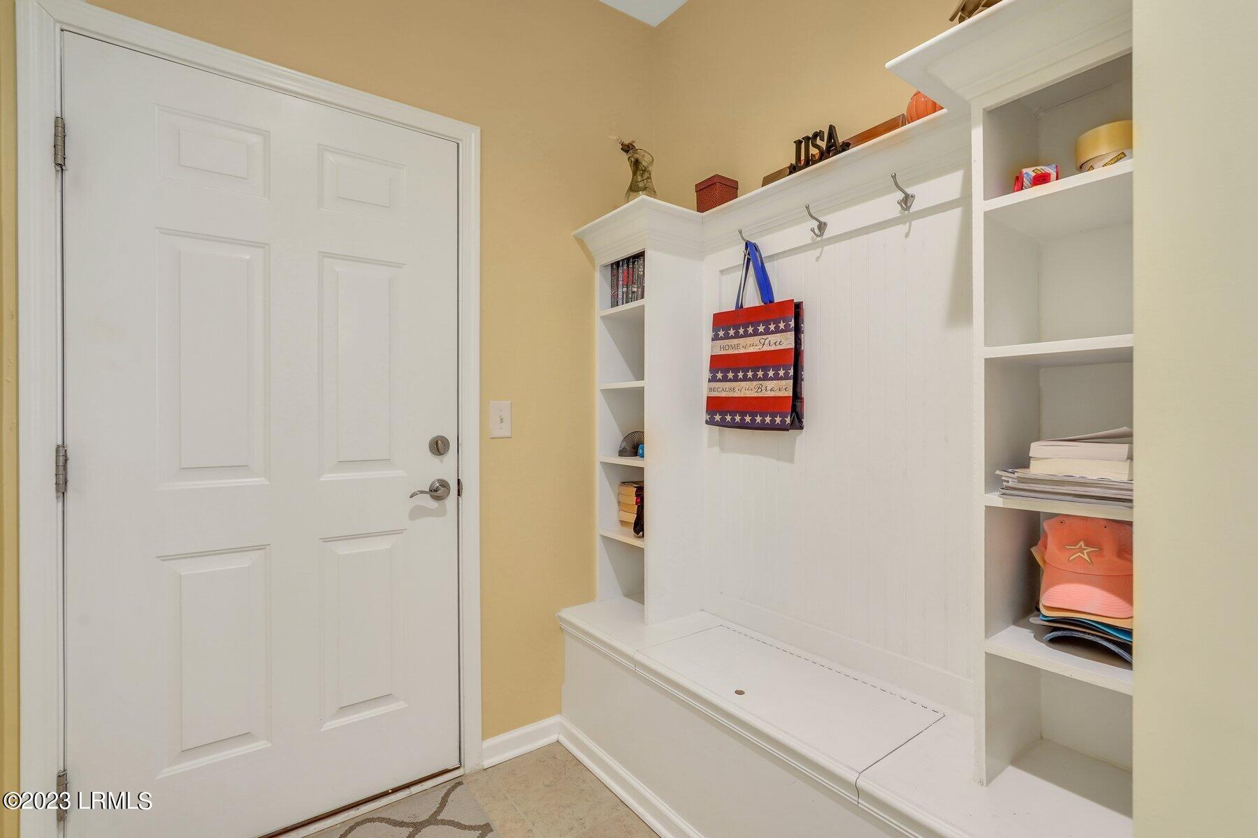 121 Knollwood Court
