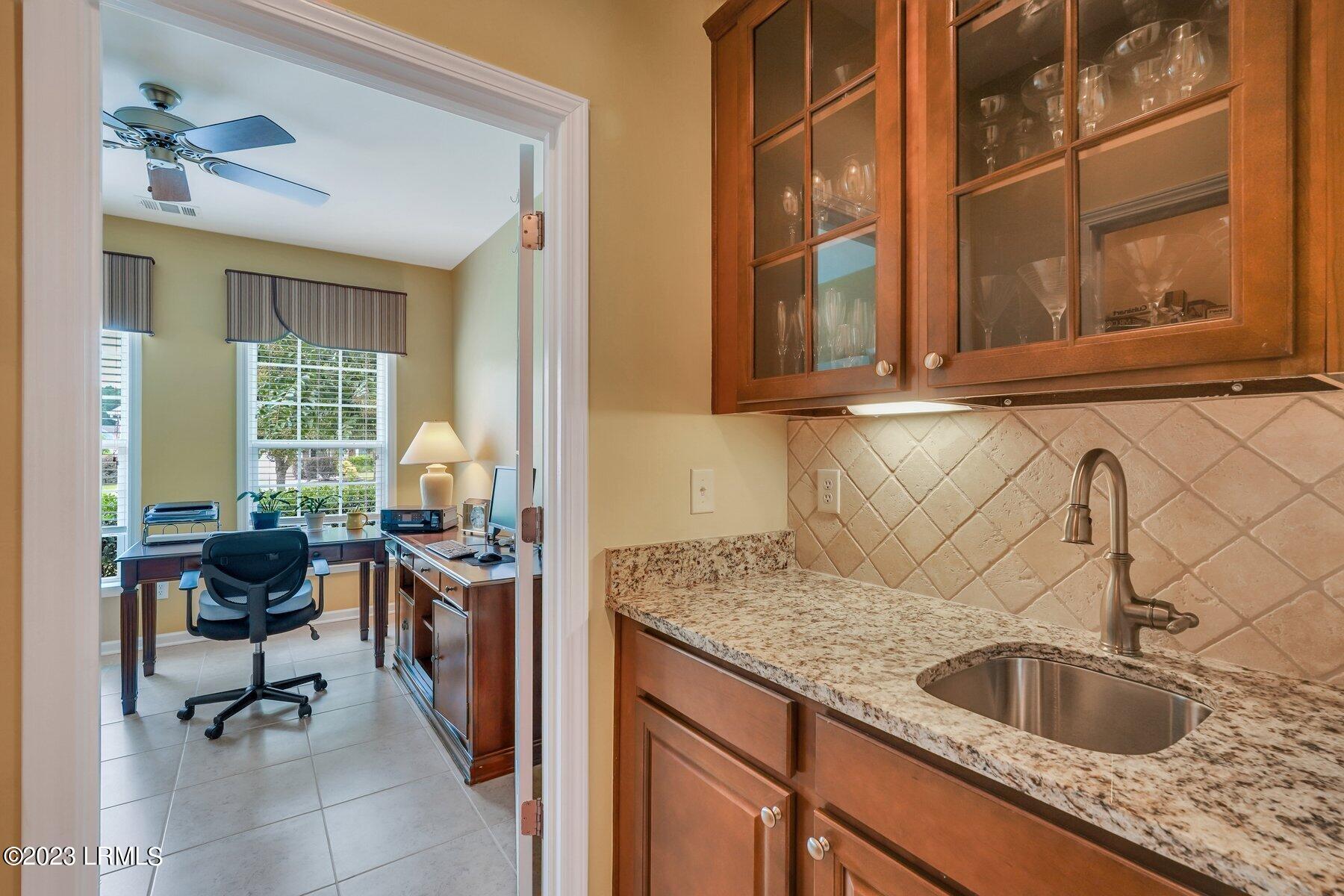 121 Knollwood Court