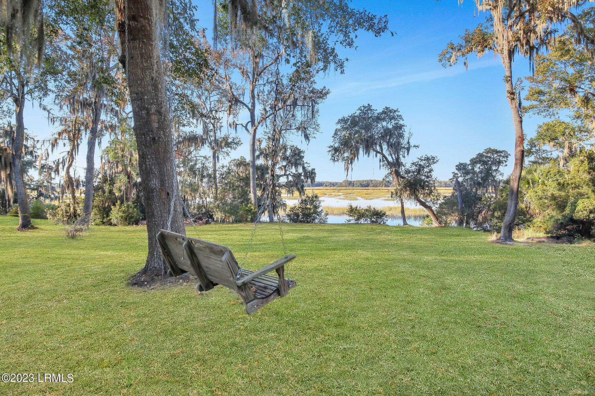36 Seabrook Point Drive