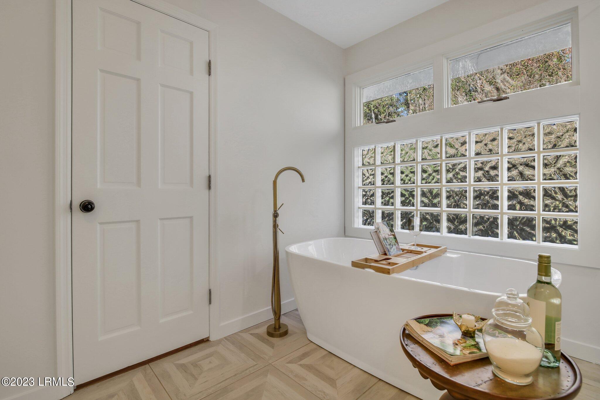 36 Seabrook Point Drive