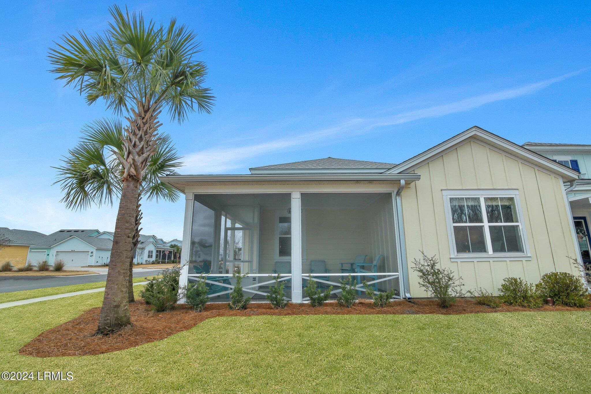 215 Barefoot Lane, 101