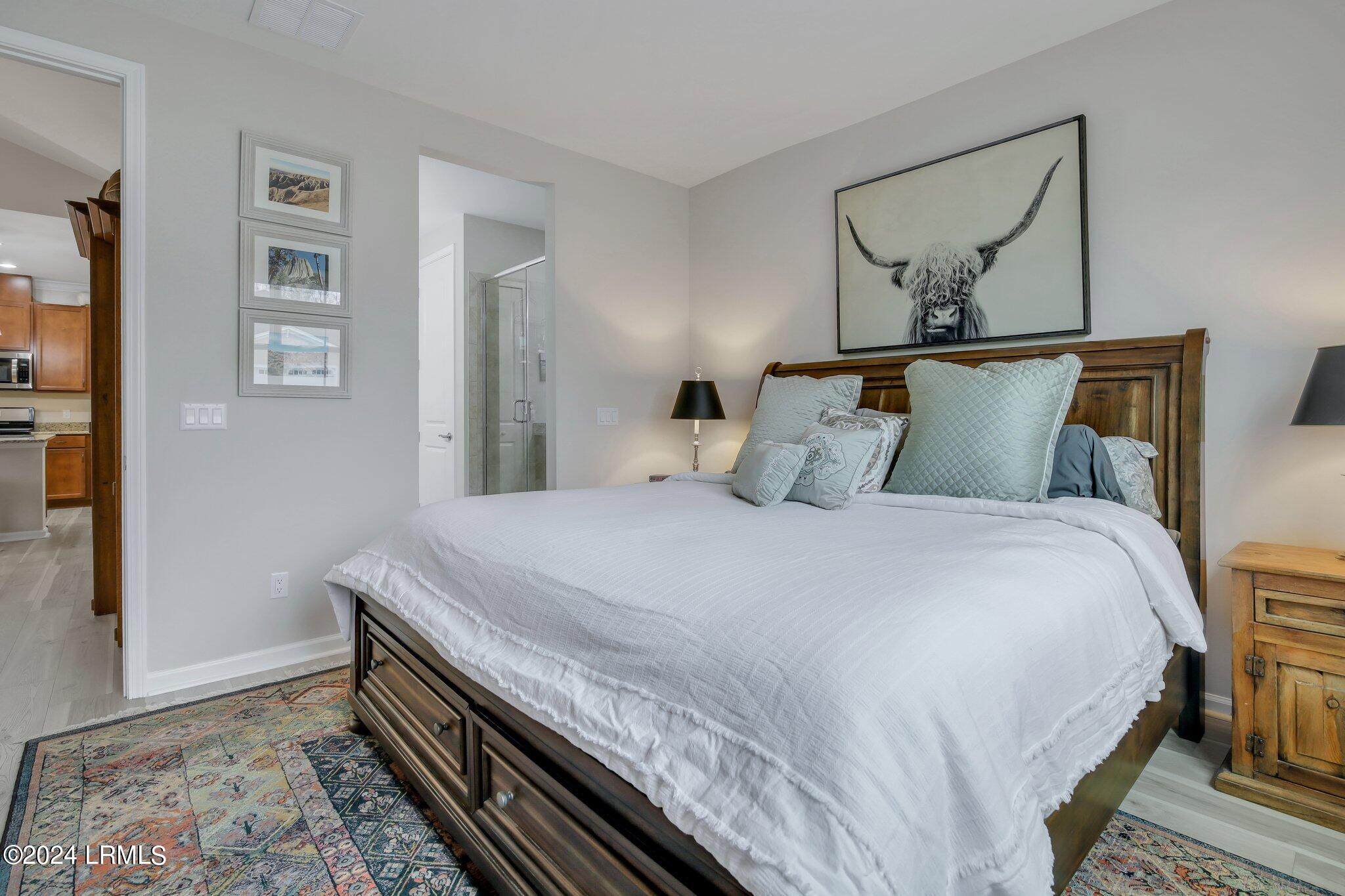 215 Barefoot Lane, 101