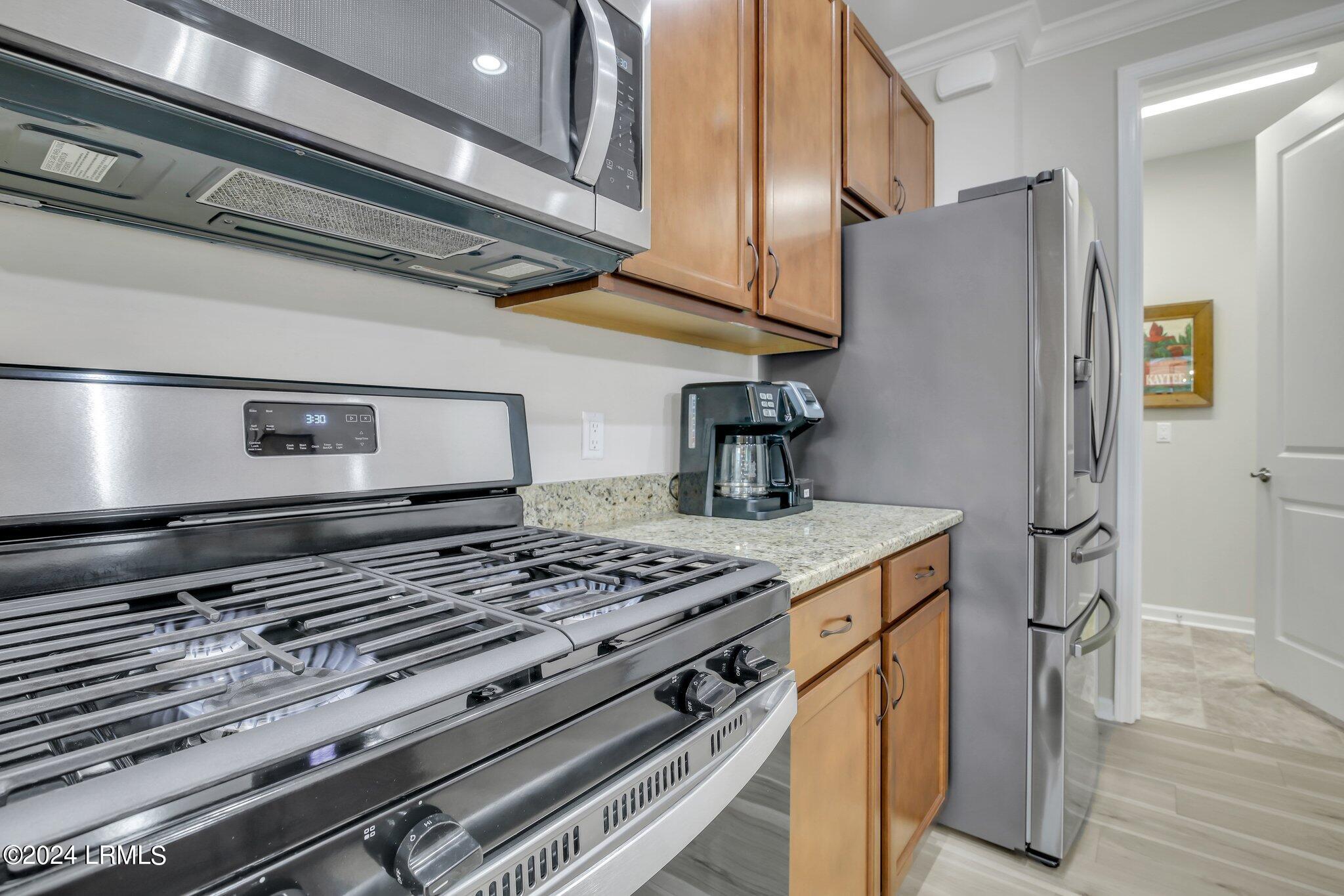 215 Barefoot Lane, 101