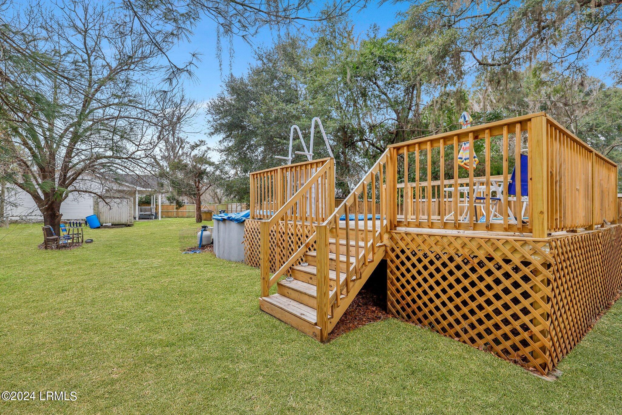 131 Railroad Avenue E