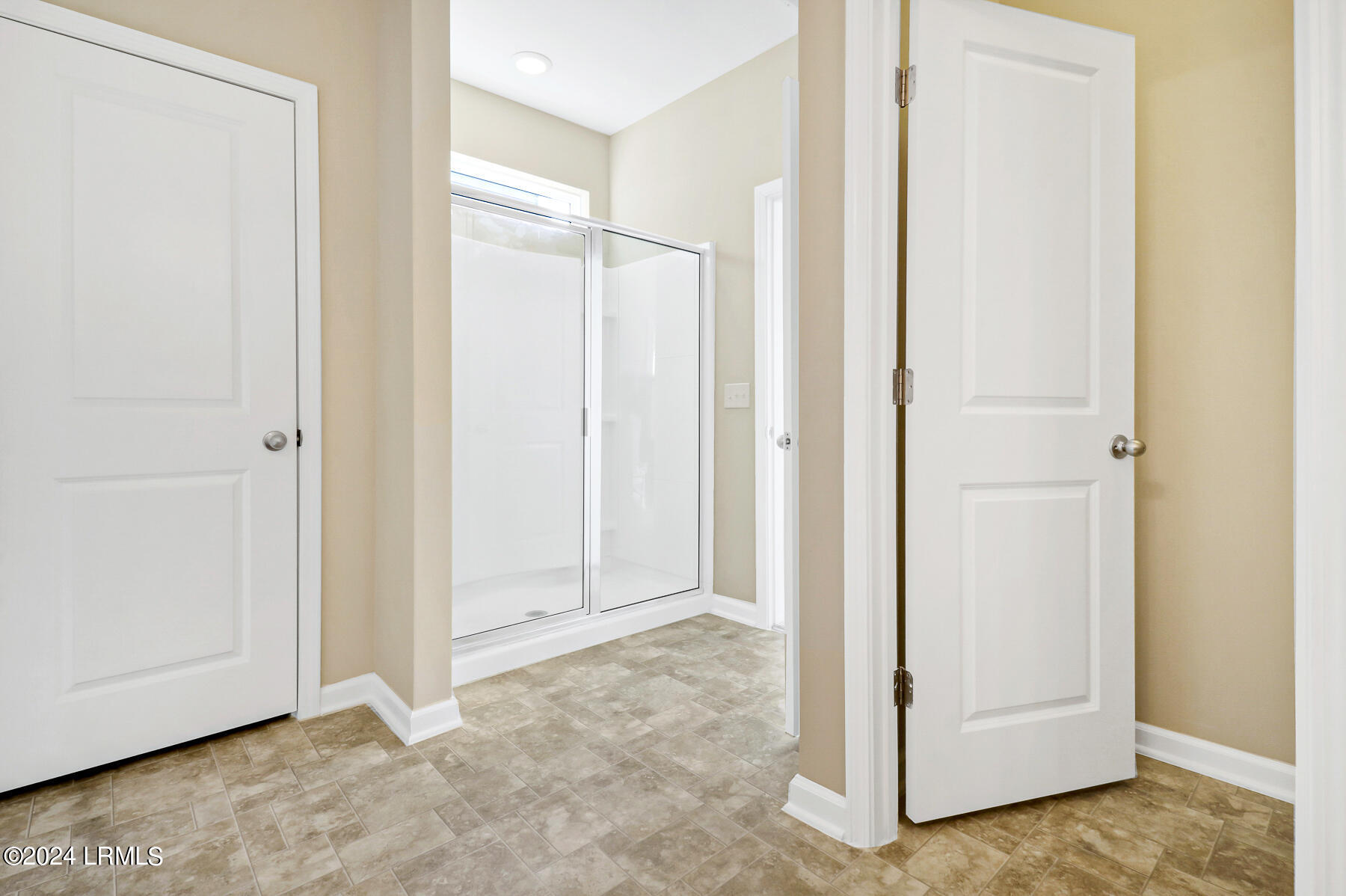 6 Pioneer Point