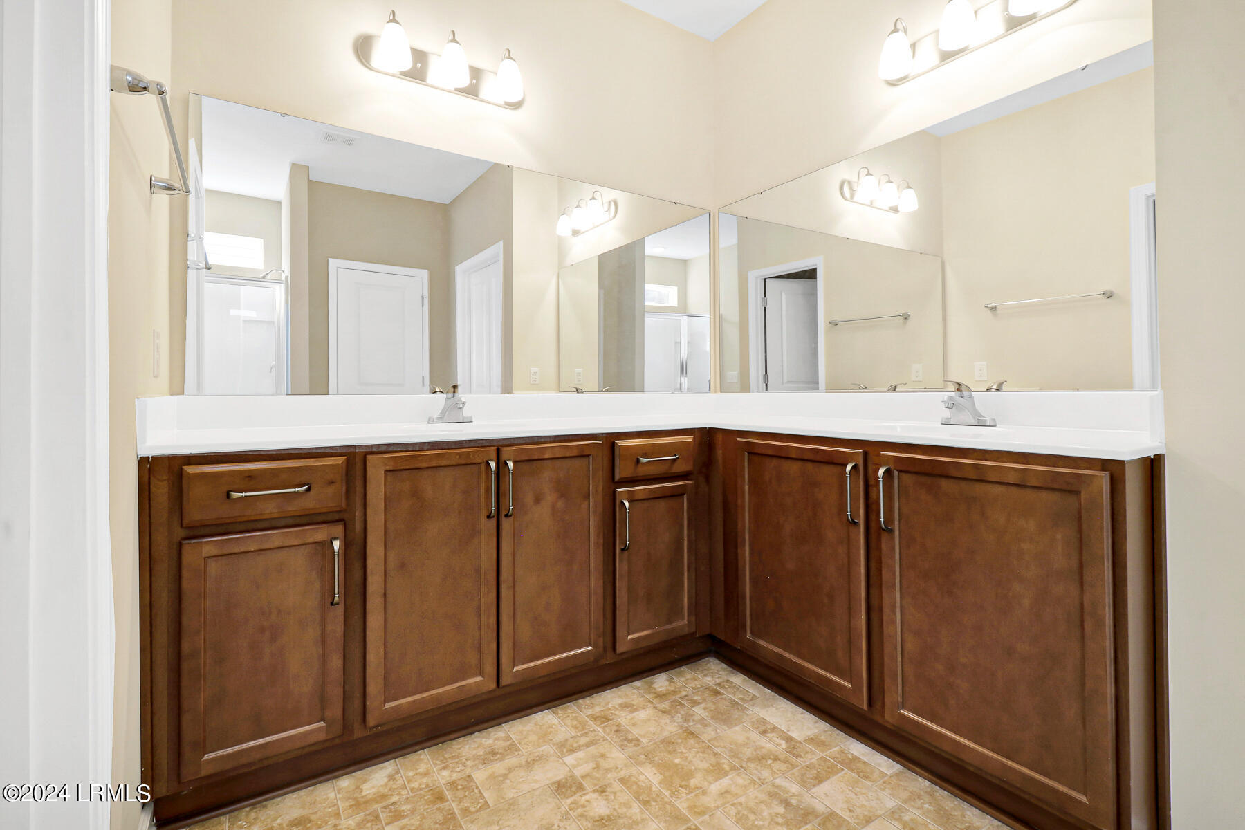 6 Pioneer Point