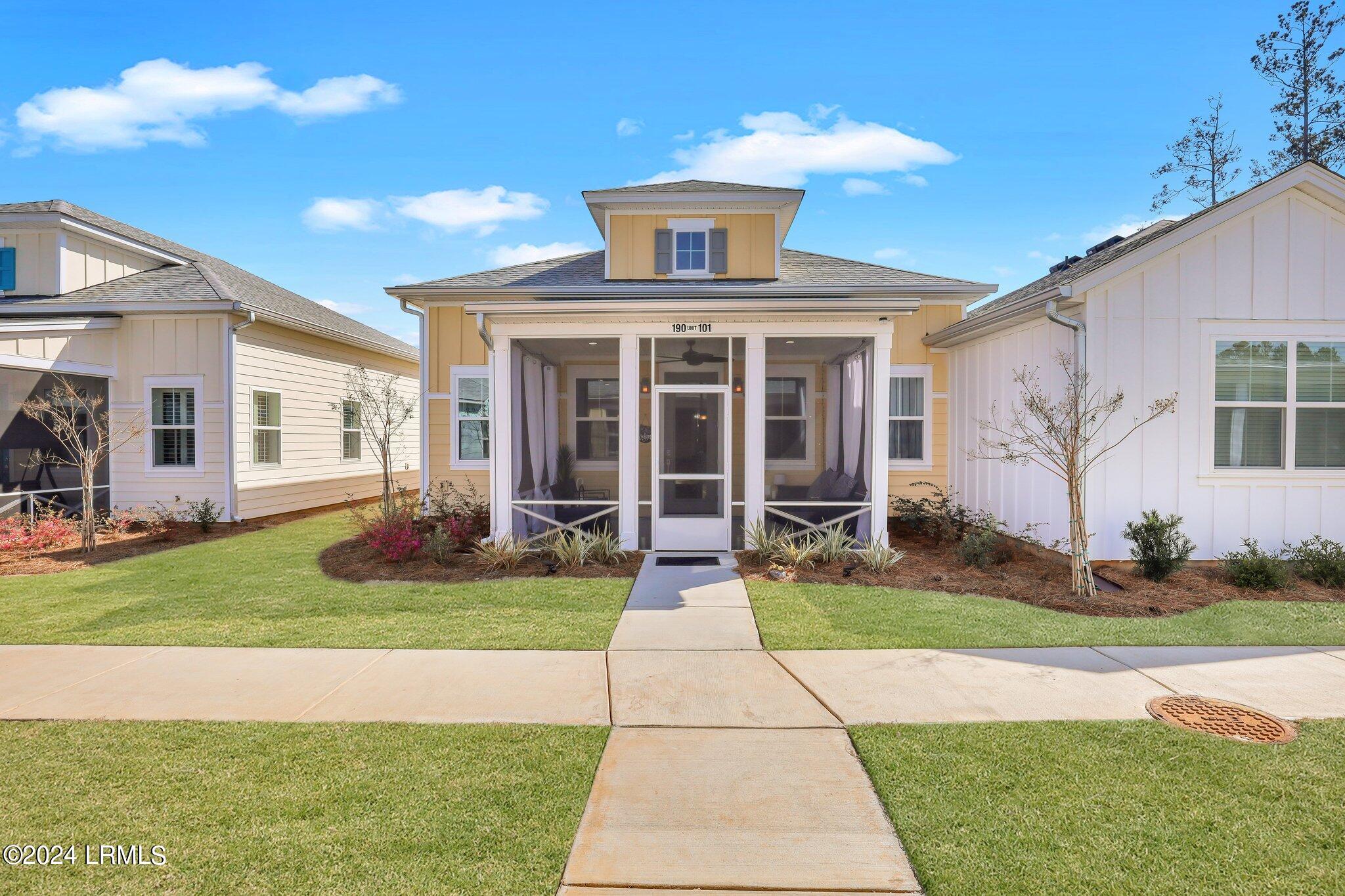 190 Caribbean Soul Avenue, 101