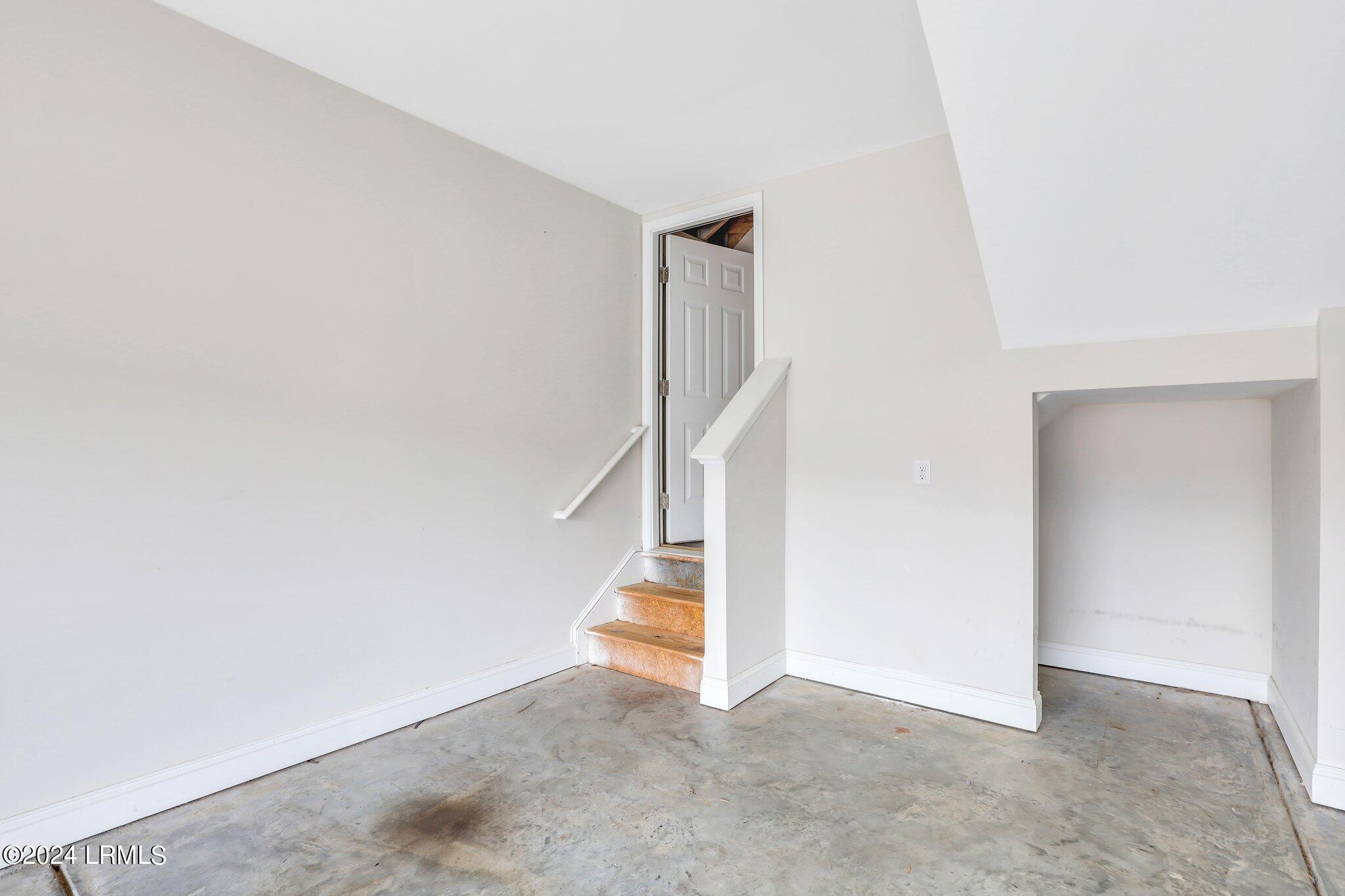 223 Blue Jay Lane