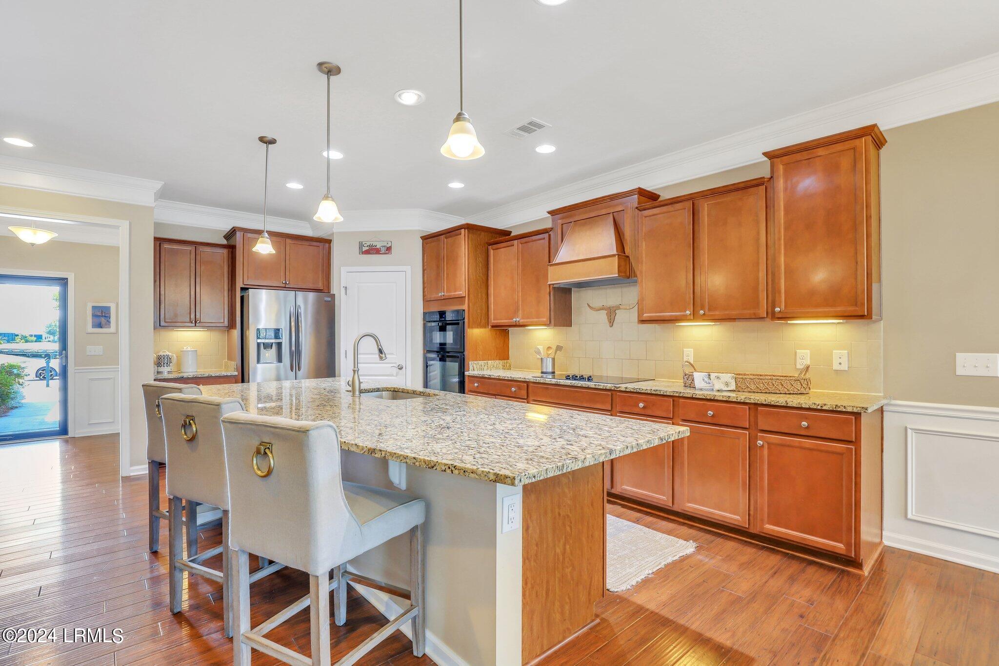 215 Canterbury Court
