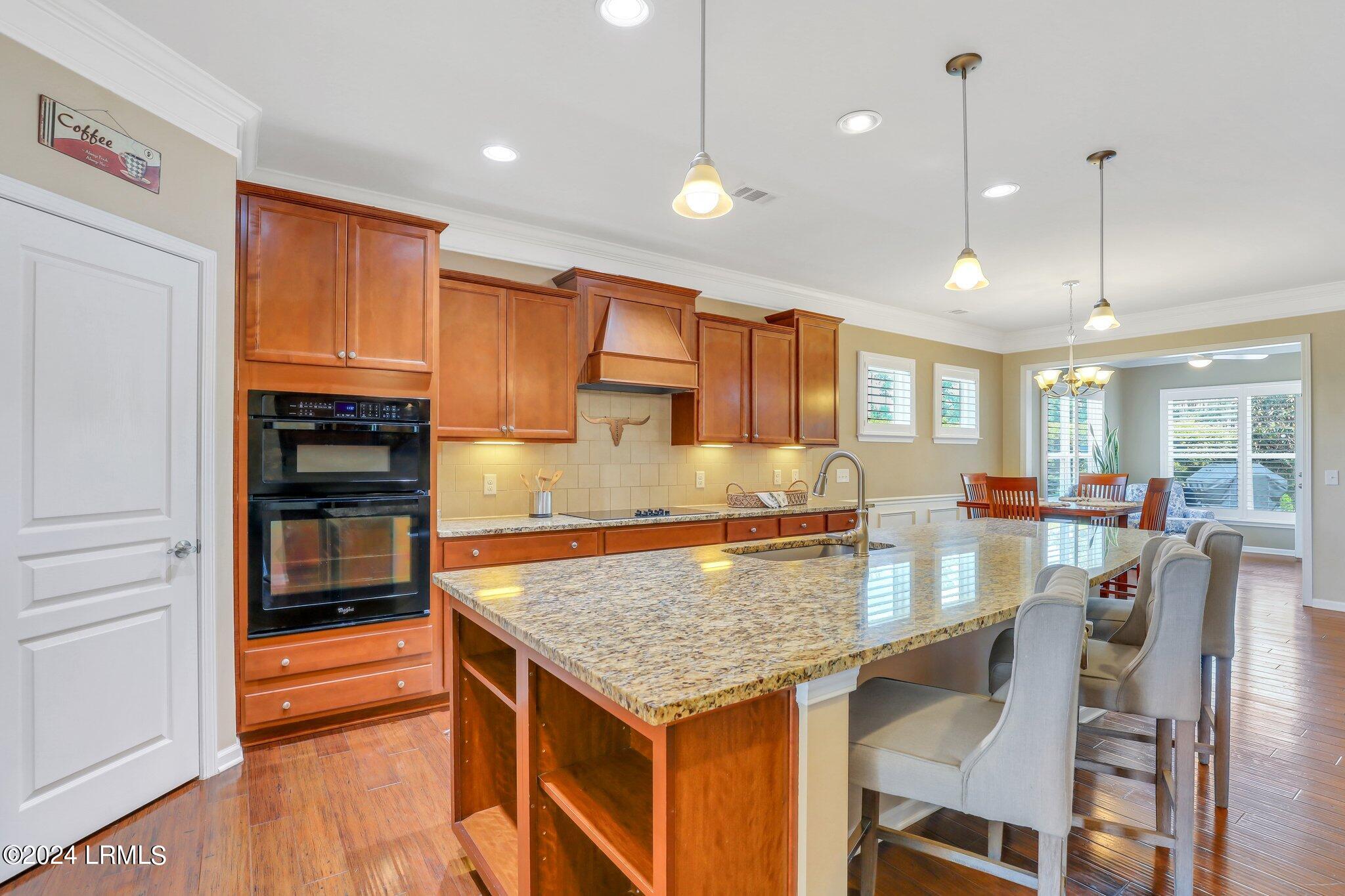 215 Canterbury Court