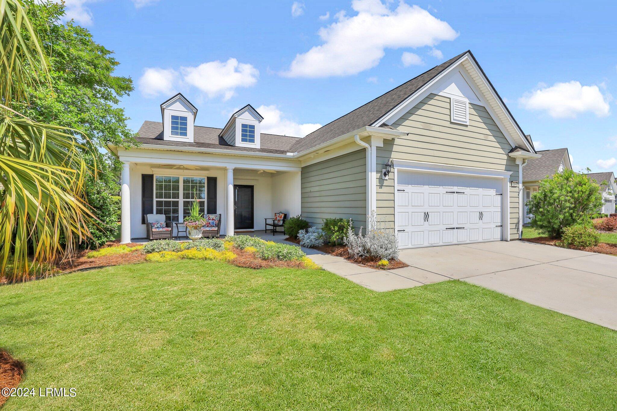 215 Canterbury Court