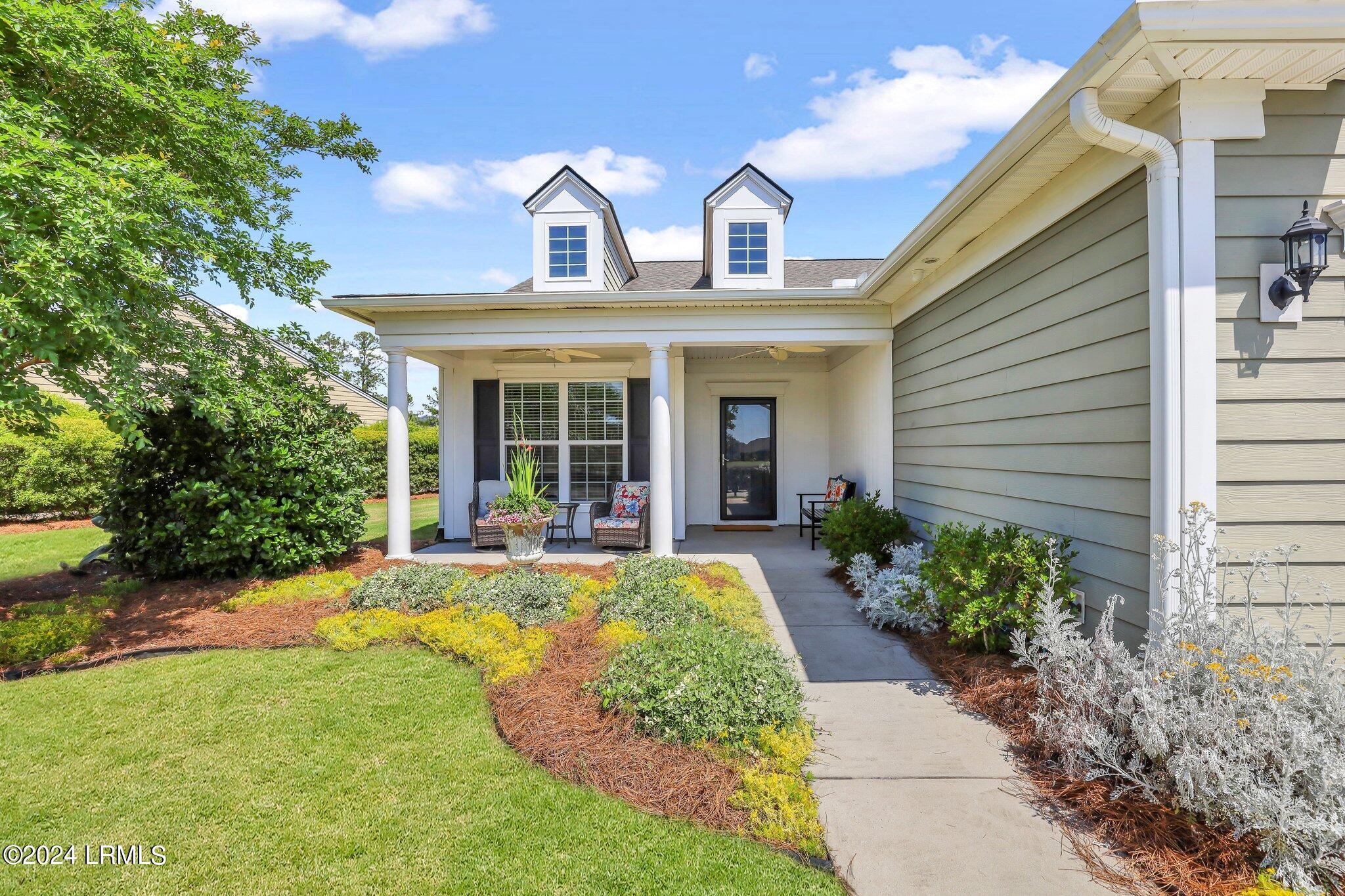 215 Canterbury Court