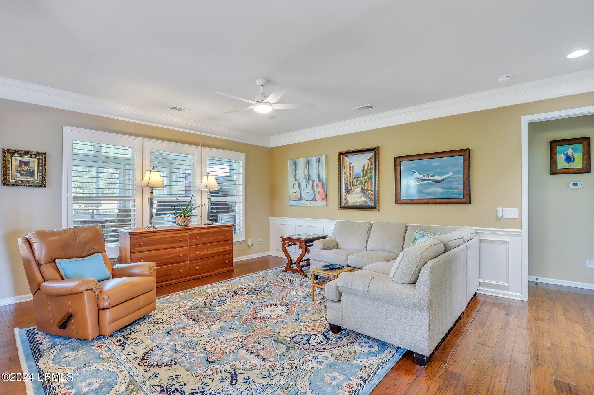 215 Canterbury Court
