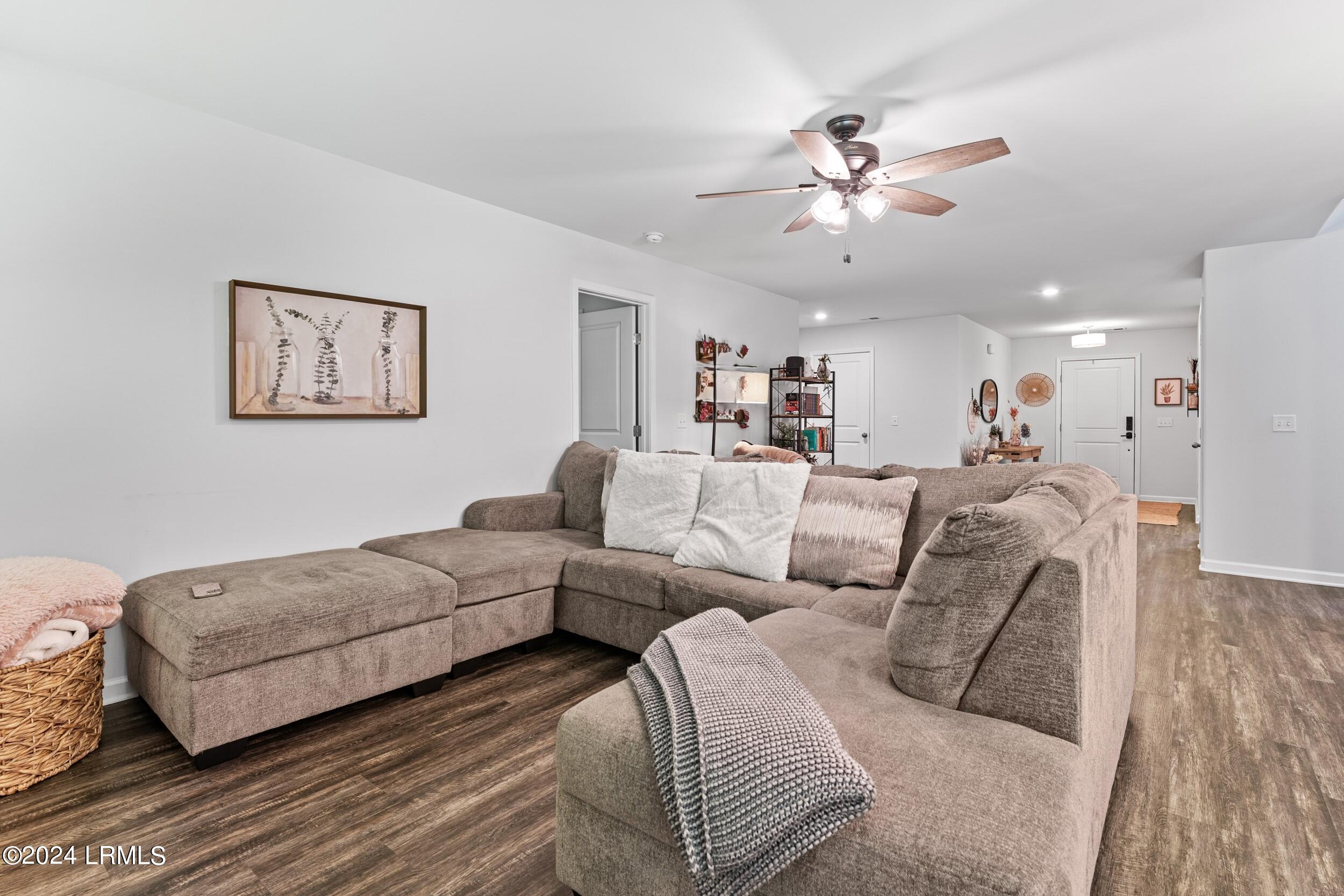 613 Ridgeland Lakes Drive