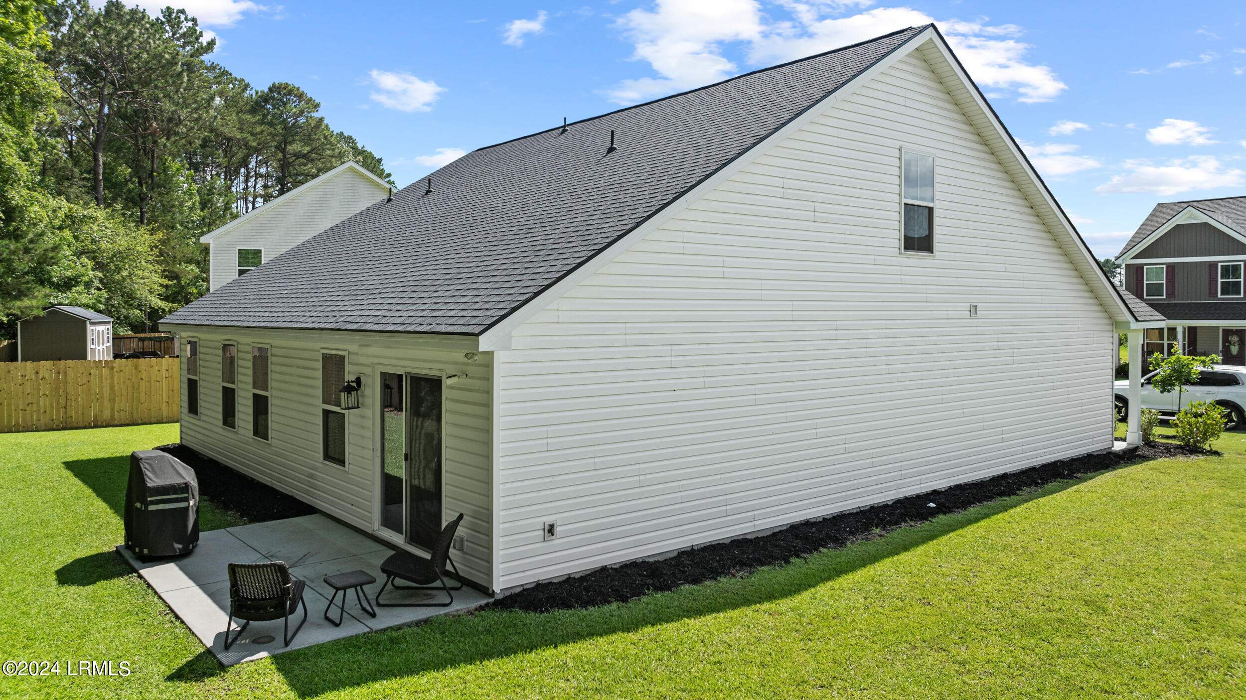 613 Ridgeland Lakes Drive
