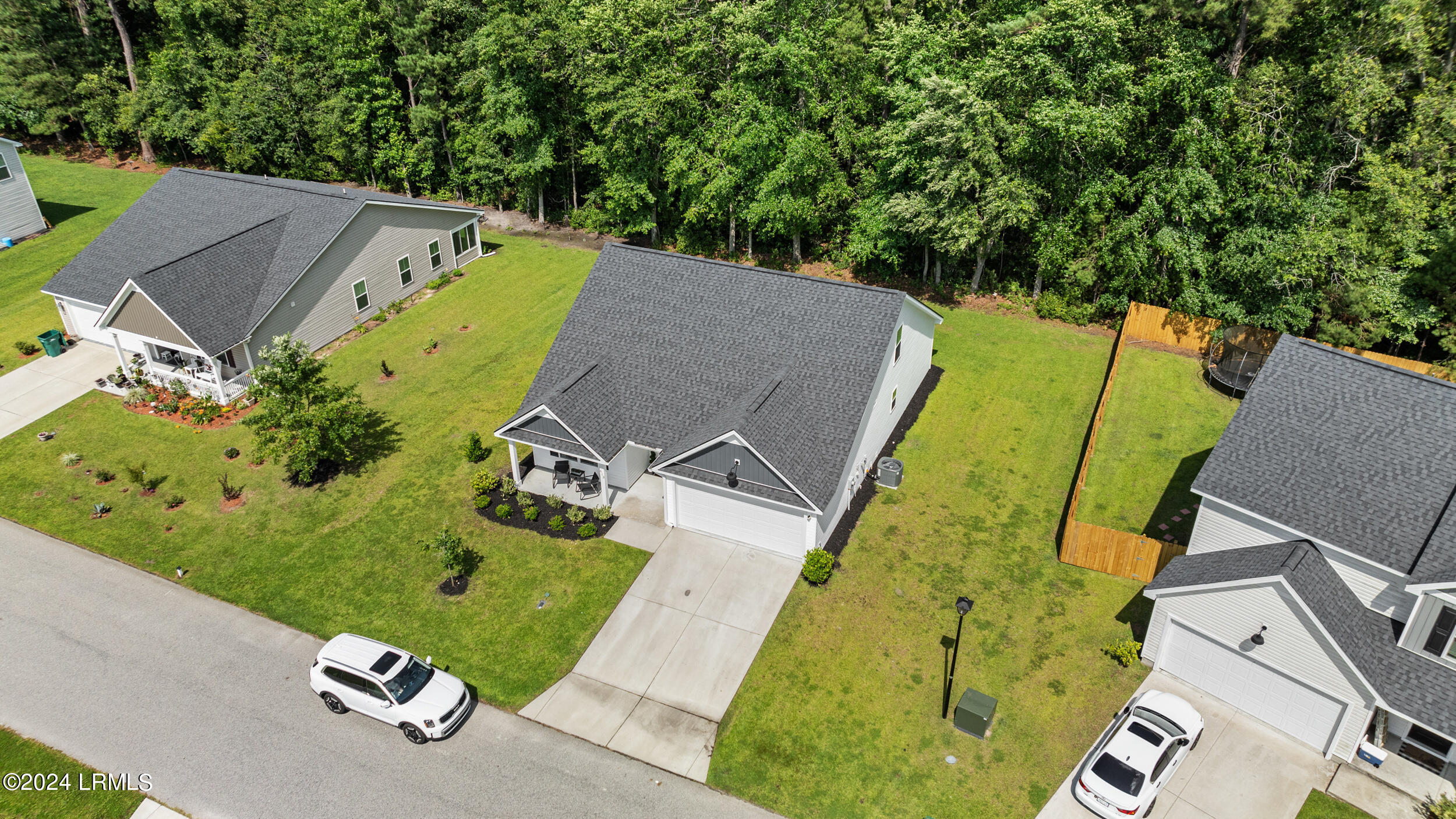 613 Ridgeland Lakes Drive