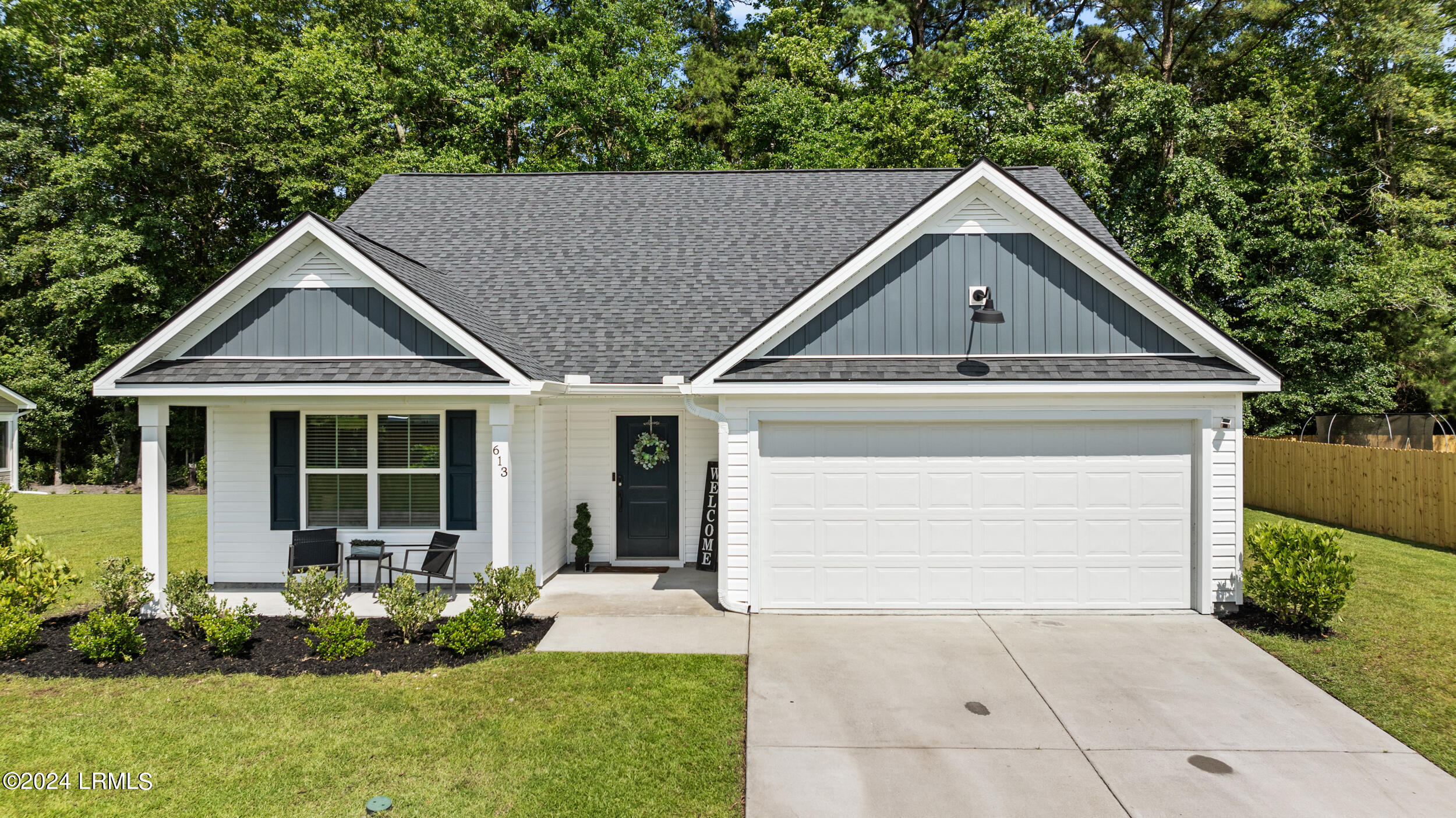 613 Ridgeland Lakes Drive